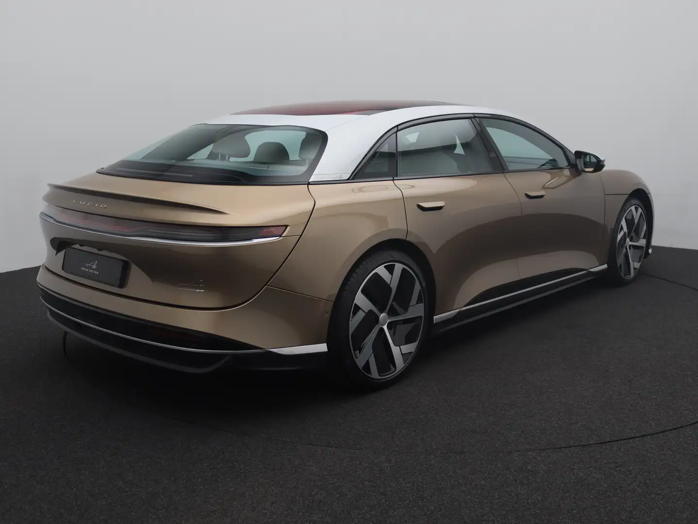Lucid Air Dream Edition Goud - 2