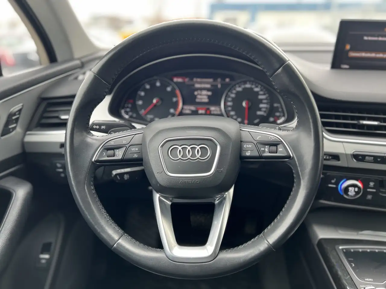 Audi Q7 снимка Audi Q7