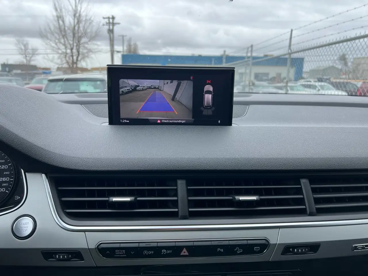 Audi Q7 снимка Audi Q7