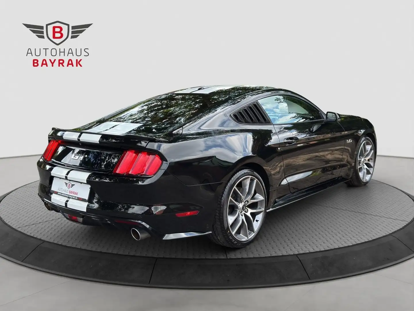 Ford Mustang 5 l. V8.premium.63000km. TOP!!! Noir - 1