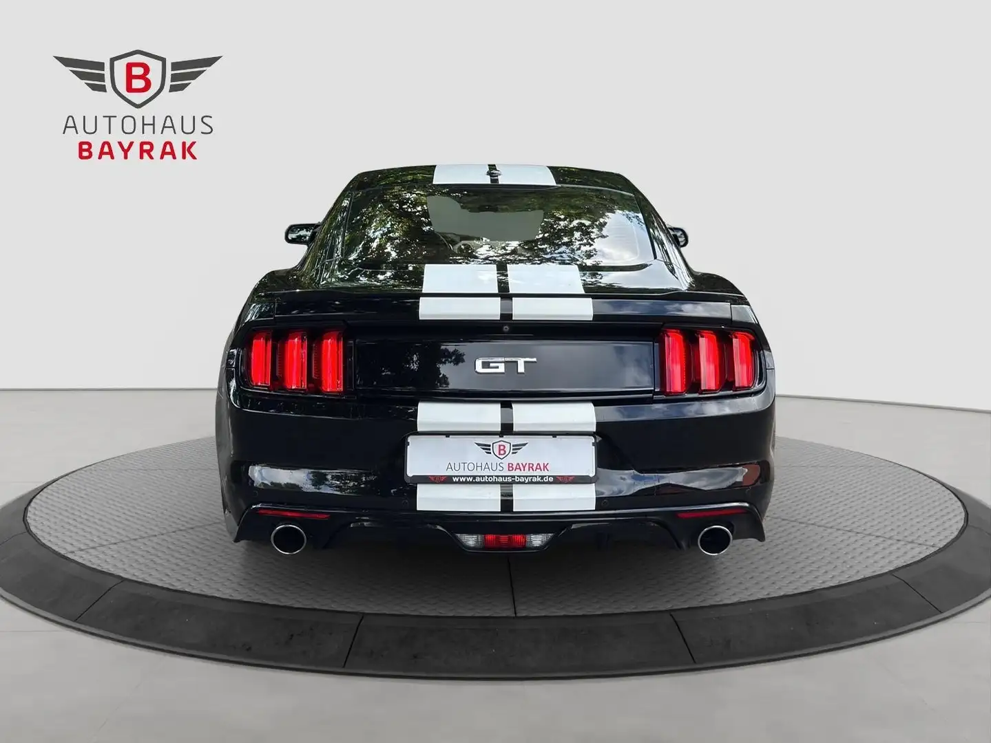 Ford Mustang 5 l. V8. 63000km.DÉSOLEZ DÉJÀ RESERVÉ Noir - 1