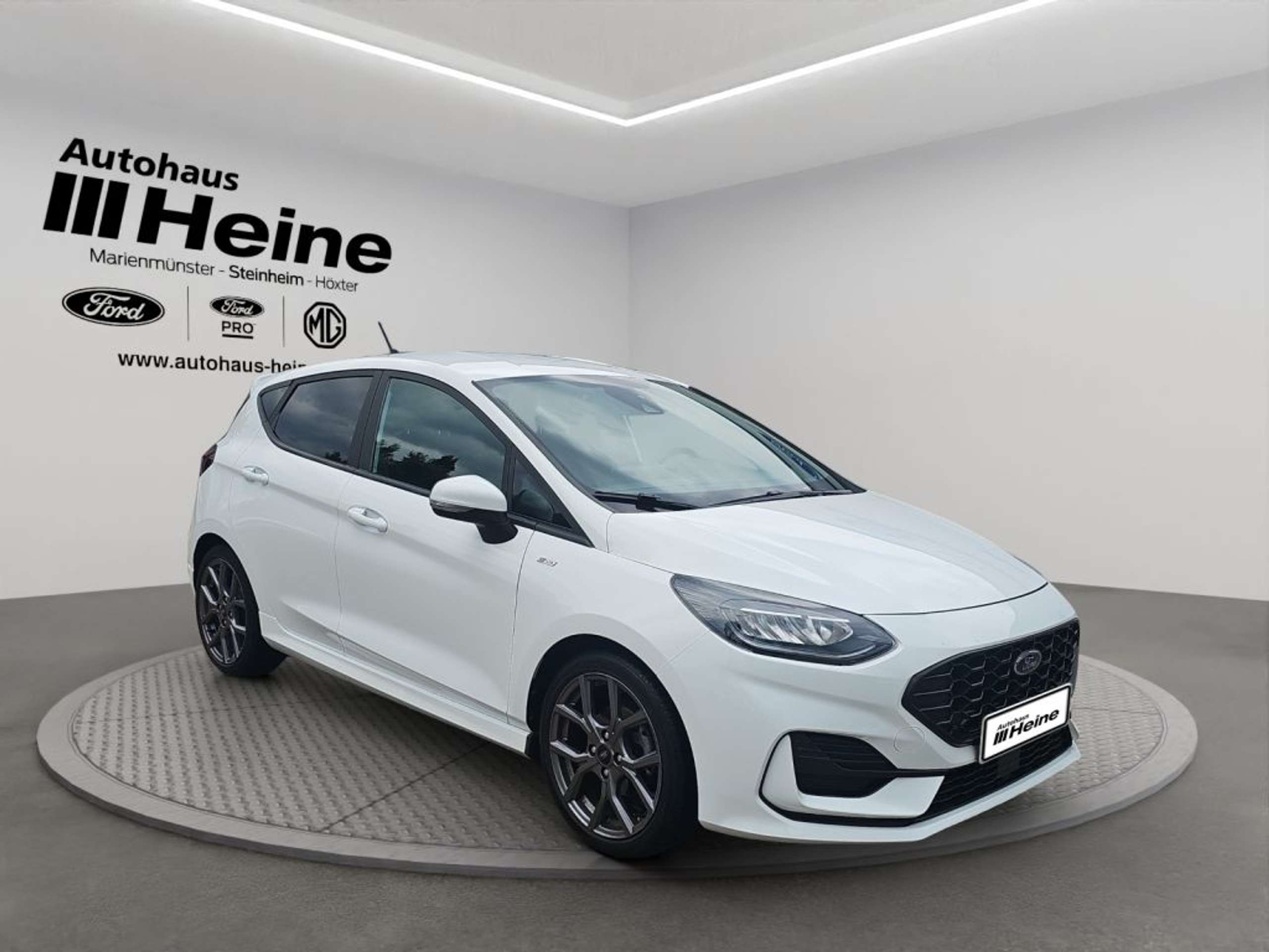 Fahrzeugabbildung Ford Fiesta ST-LINE X 1.0 Ltr. 125 PS MHEV *ACC* - mit KI generiert/bearbeitet