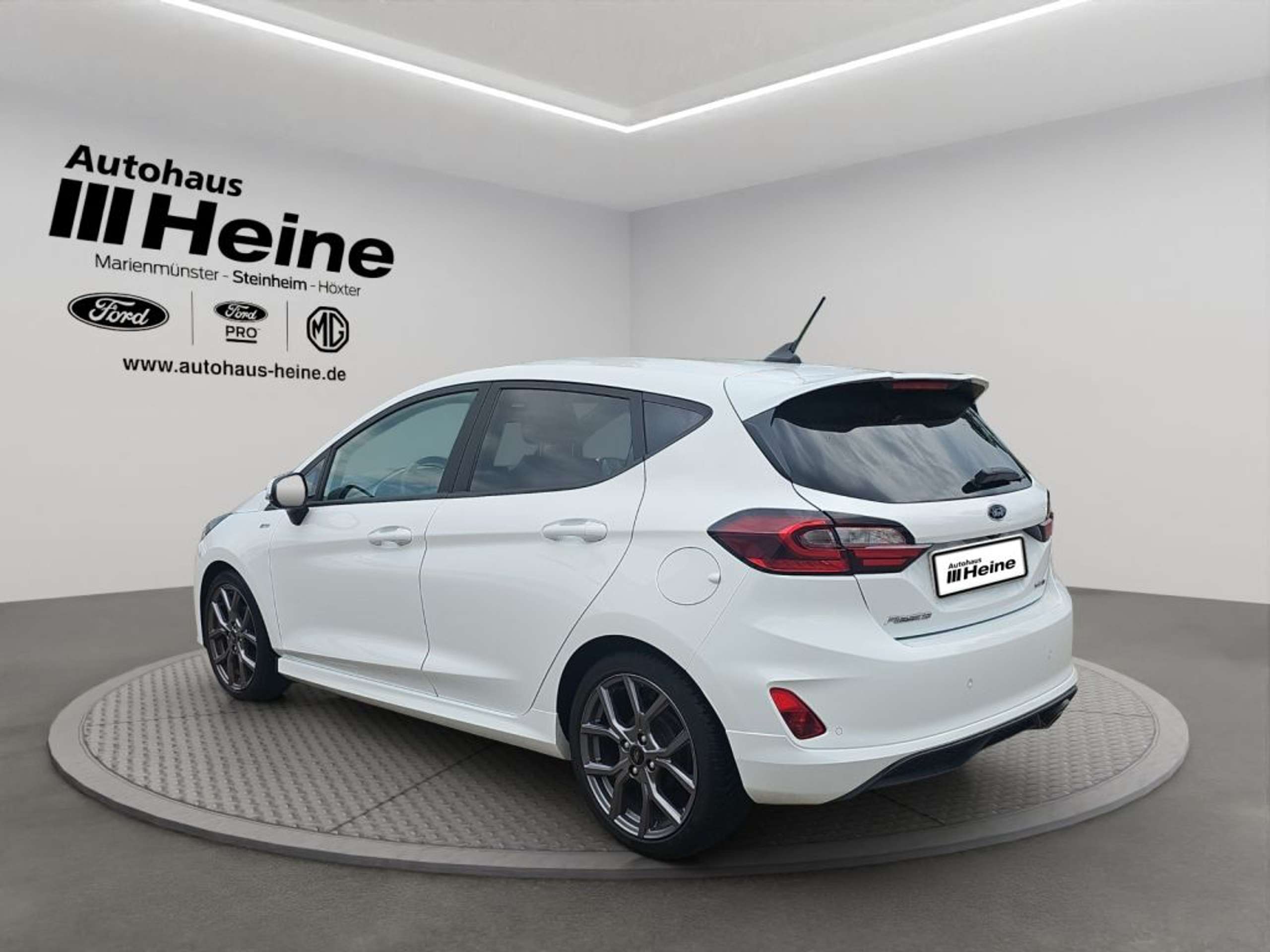 Fahrzeugabbildung Ford Fiesta ST-LINE X 1.0 Ltr. 125 PS MHEV *ACC* - mit KI generiert/bearbeitet