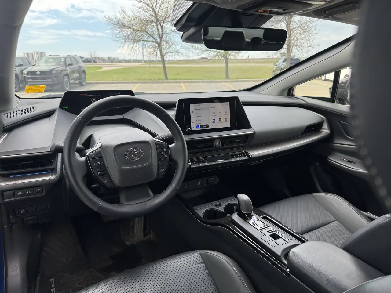 Toyota Prius снимка Toyota Prius