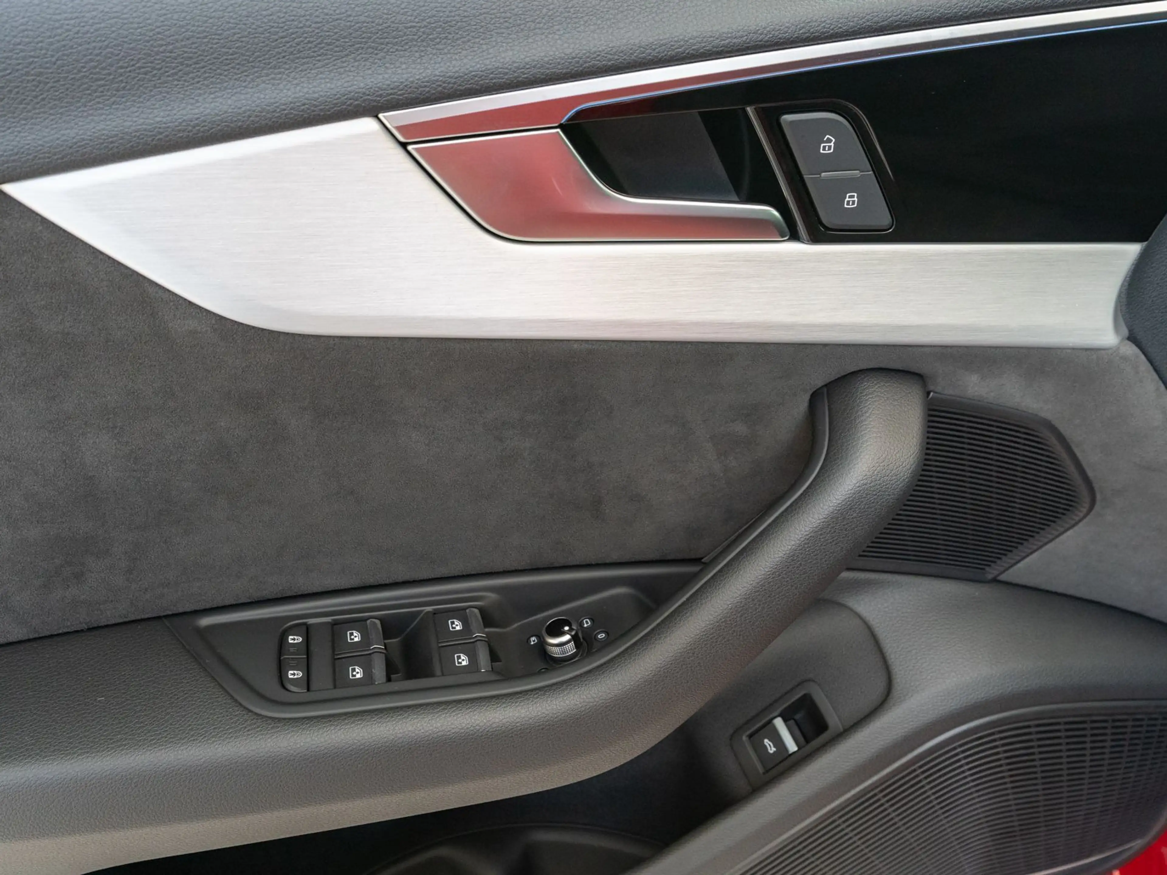 Audi S4 3.0TDI quattro NAVI MATRIX PANO B&O AHK — photo 11