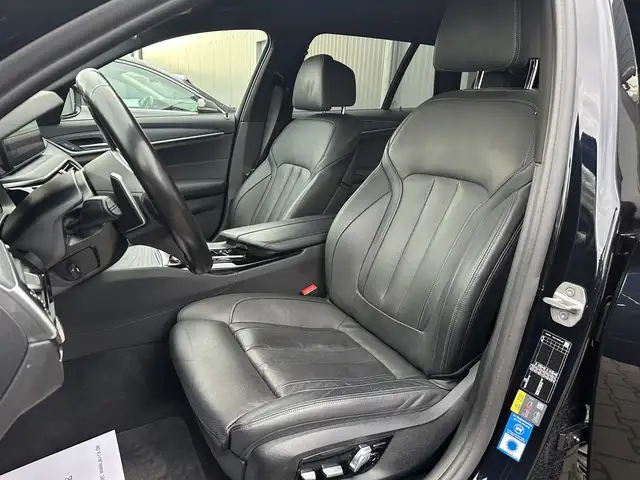 BMW 5 Series view 12