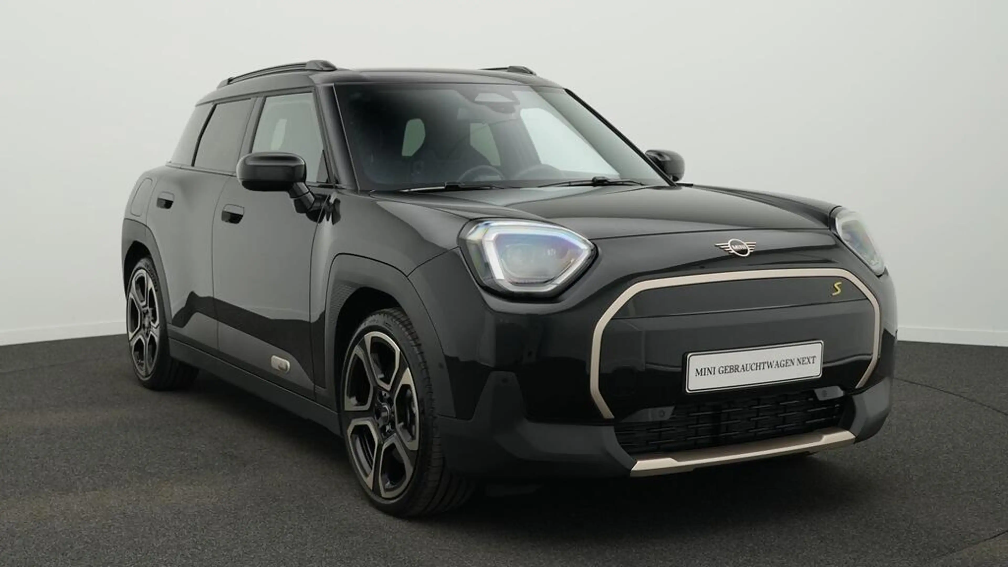 MINI Aceman Favoured Trim — photo 15