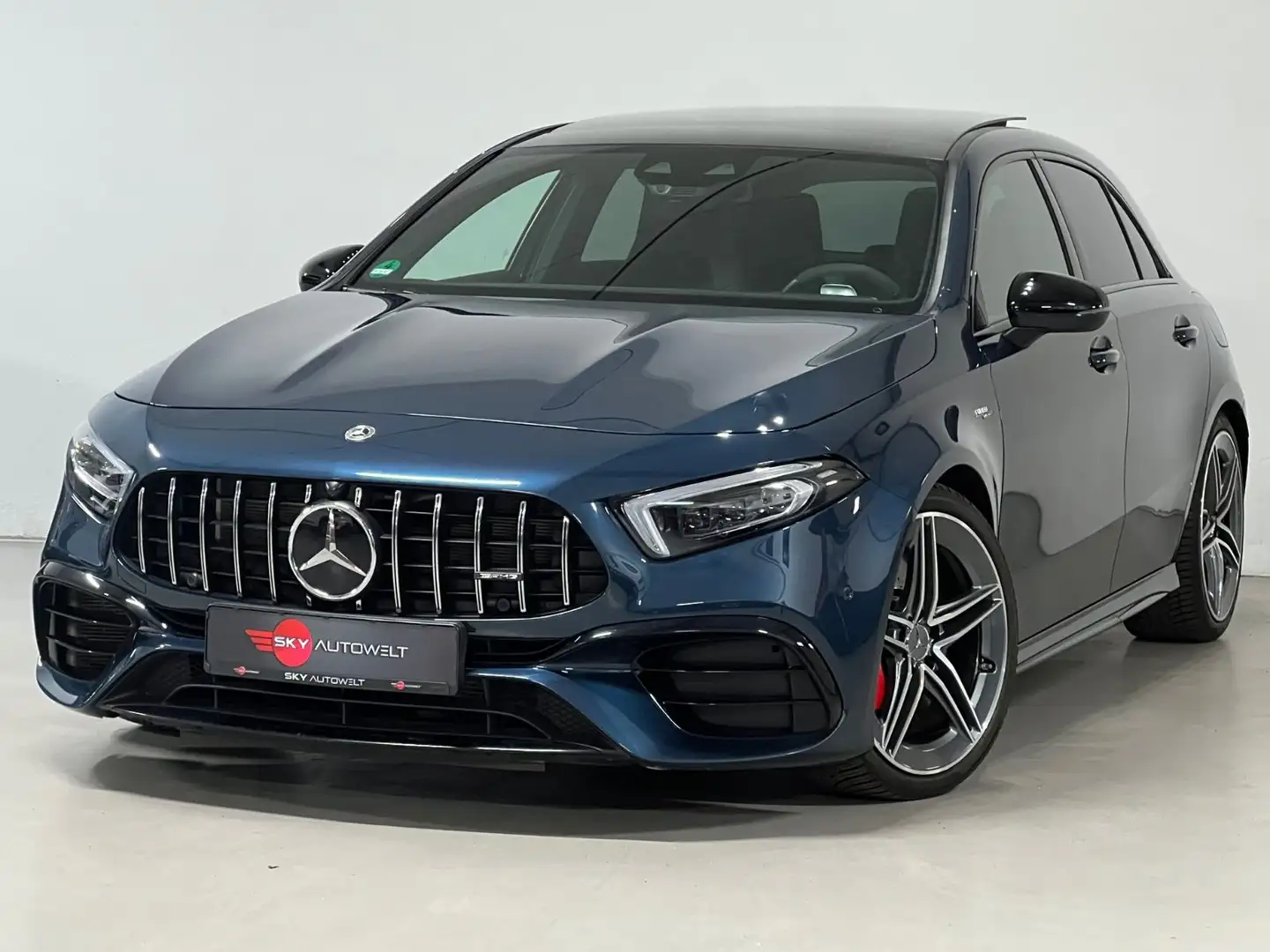 Mercedes-Benz A 45 S AMG 4Matic/NAVI/LED/PANO/BURMESTER/19ZOLL Blauw - 1