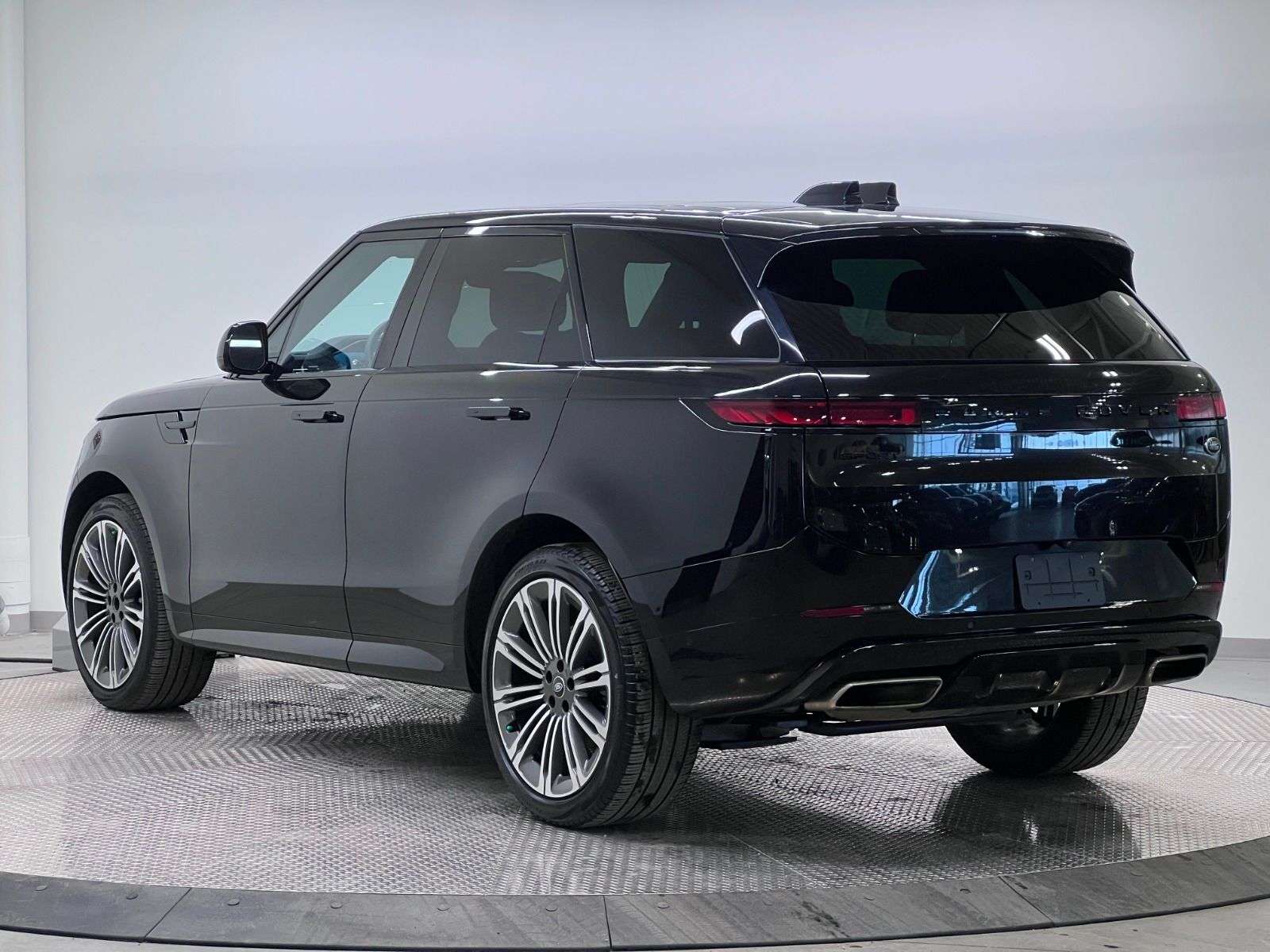 2023 Land Rover Range Rover Sport P400 DYNAMIC SE alt 3