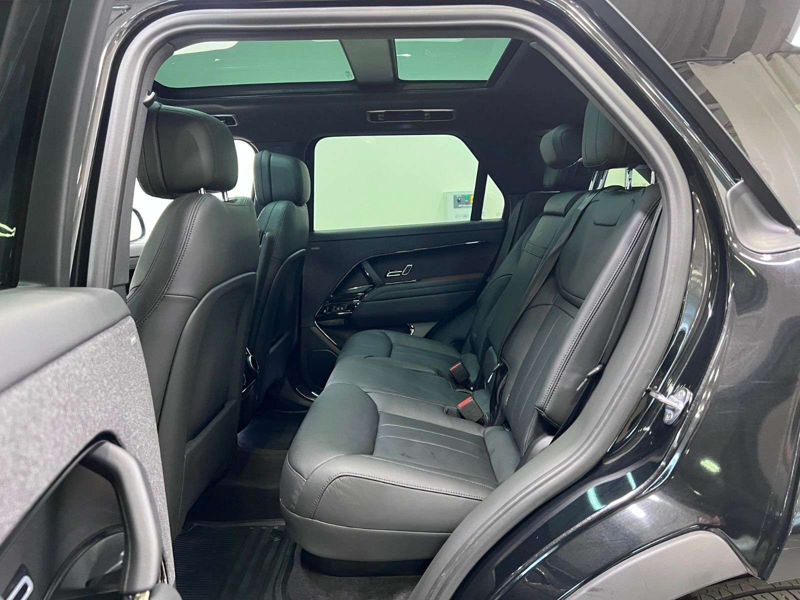 2023 Land Rover Range Rover Sport P400 DYNAMIC SE thumb 25