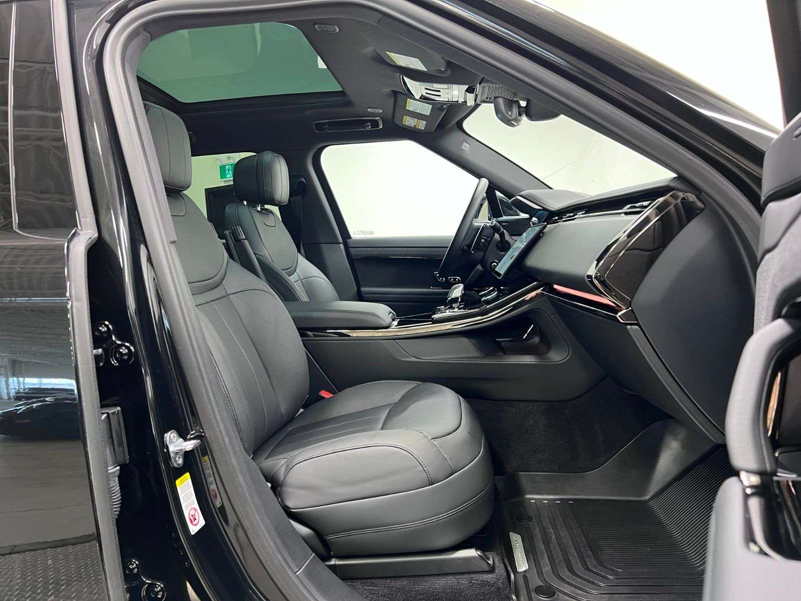 2023 Land Rover Range Rover Sport P400 DYNAMIC SE alt 5