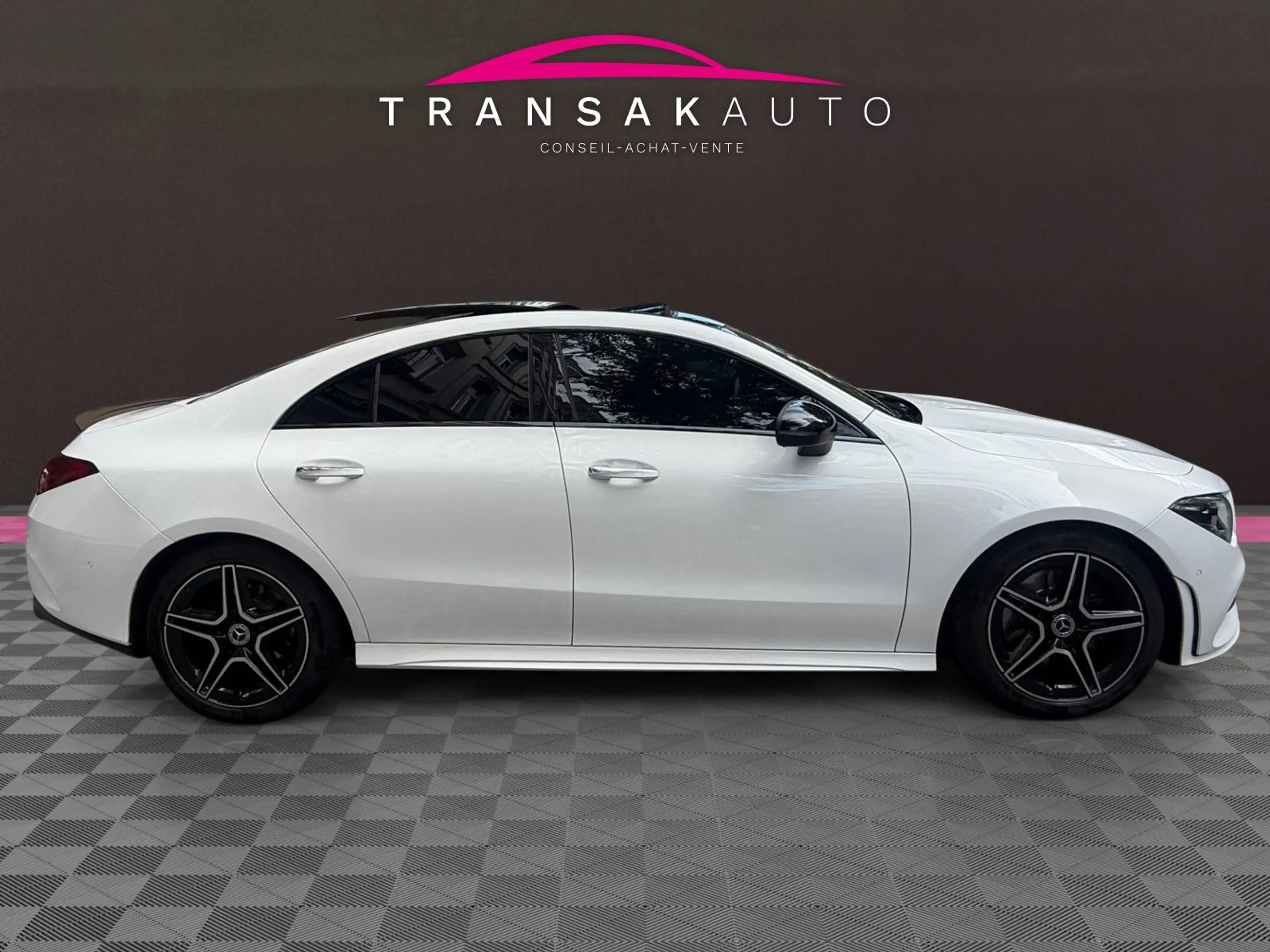 Mercedes-Benz CLA 200 CLA 200 AMG LINE/GARANTIE 12 MOIS/premier propriétaire — photo 2