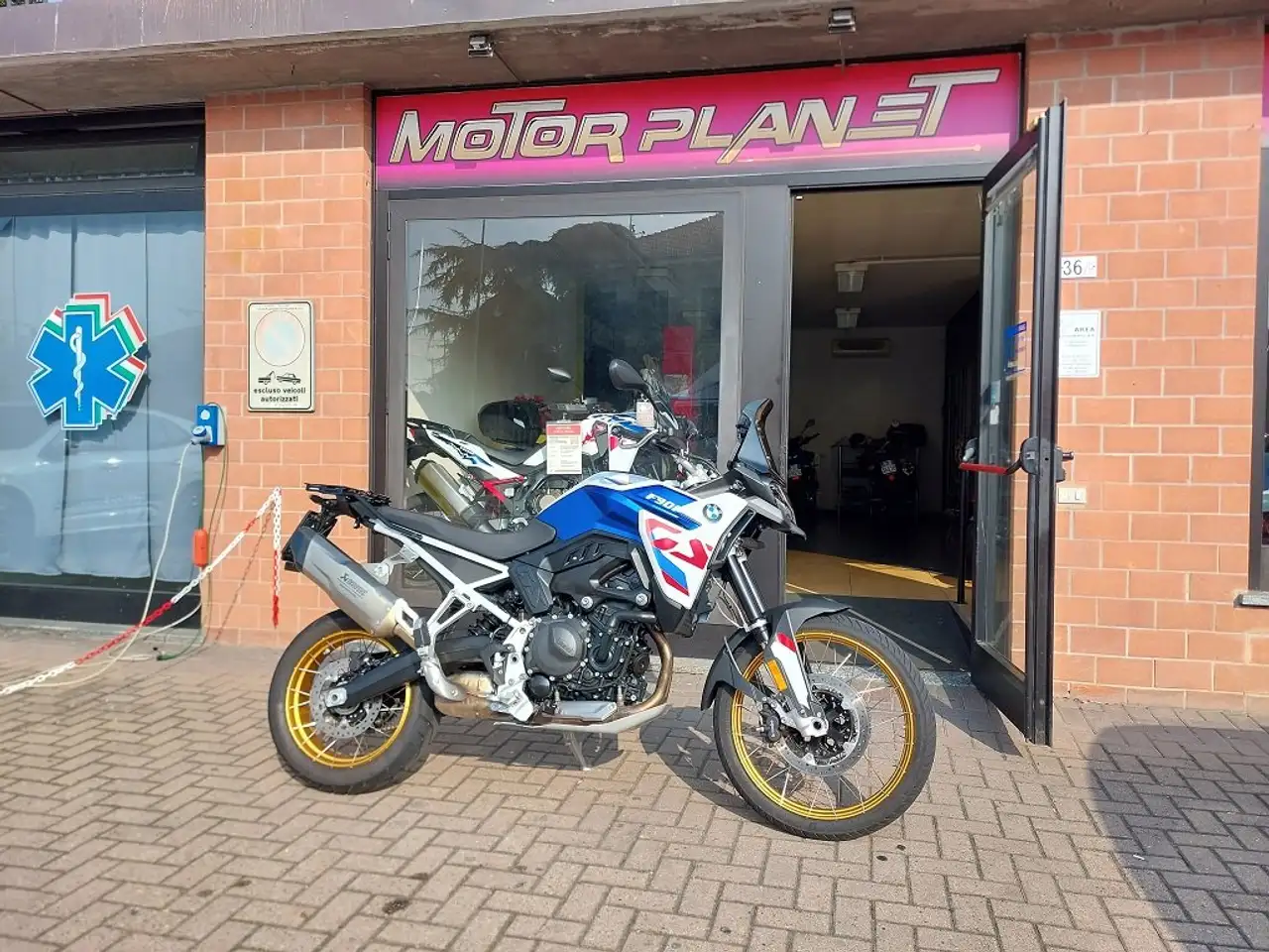 BMW F 900 GS