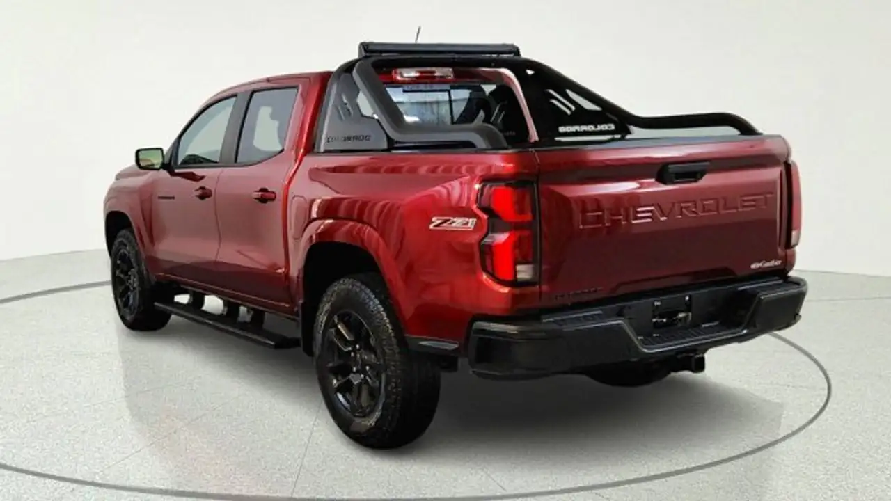 Chevrolet Colorado снимка Chevrolet Colorado