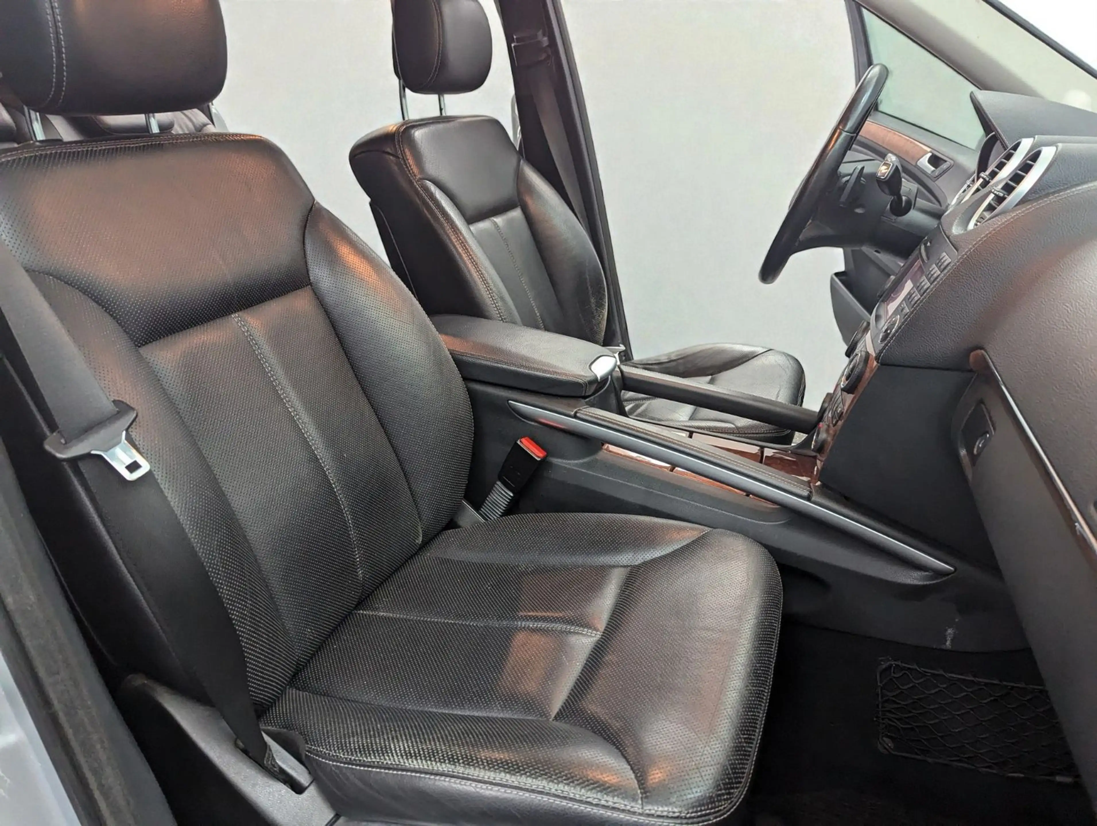 Mercedes-Benz GL 320 CDI 4M*7-SITZ*SHD*SITZKLIM*STD-HZG*MB-SCH — photo 21