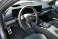 BMW M5 *Glasdach/AHK/Sitzlüftung/360°/B&W Sound/Comfort Paket/DA-Prof.* Grau - thumbnail 11
