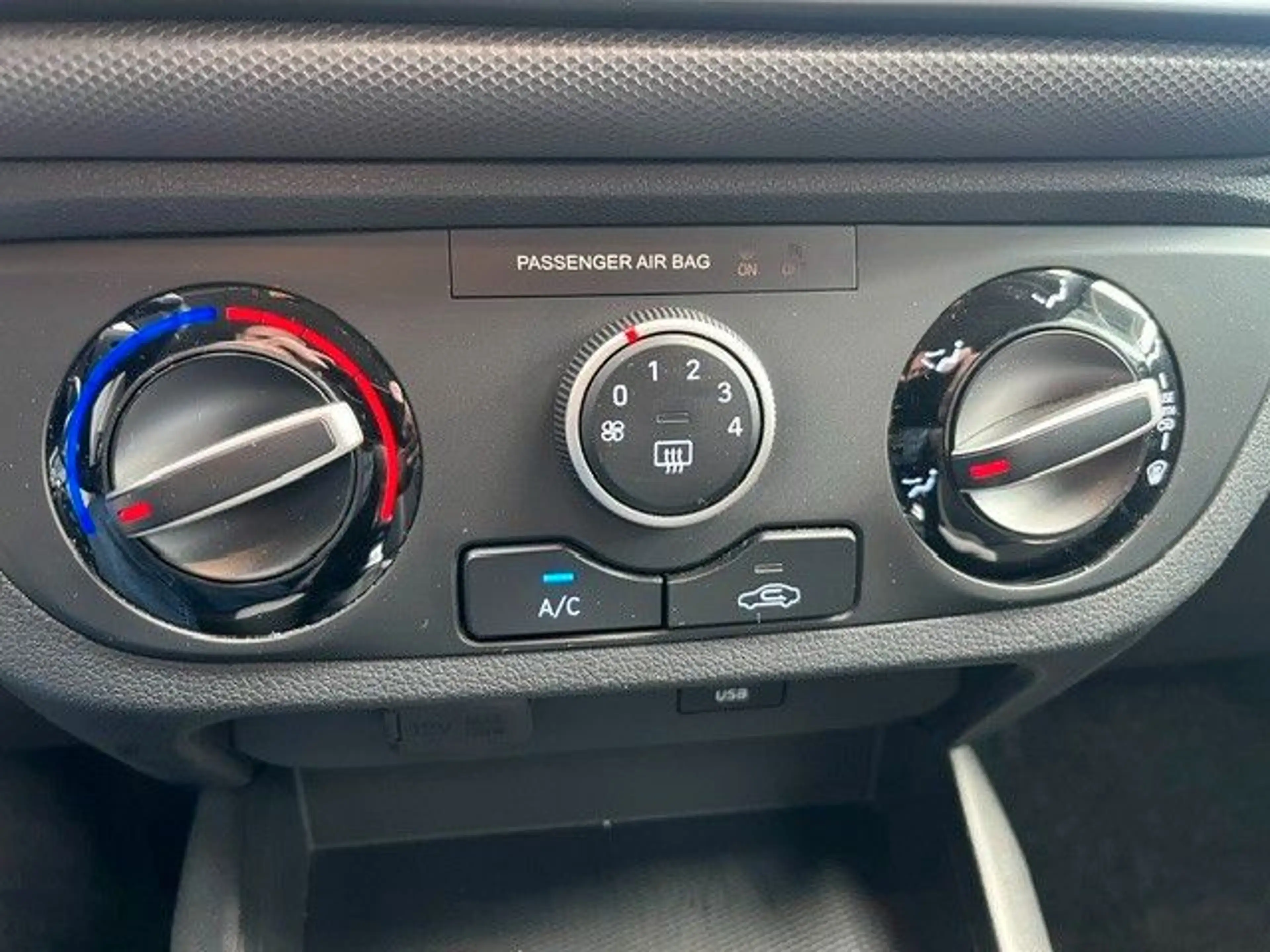 Hyundai i10 1.0 Edition 30+ — photo 14