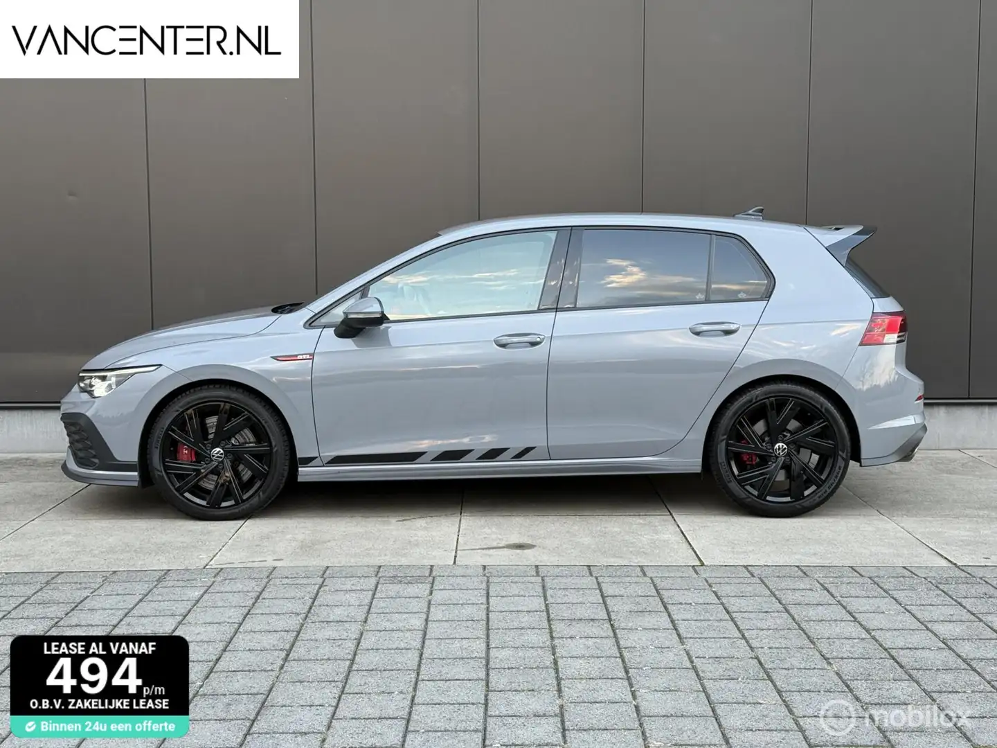 Volkswagen Golf GTI 2.0 TSI Clubsport 300PK DSG Automaat LED Grau - 2