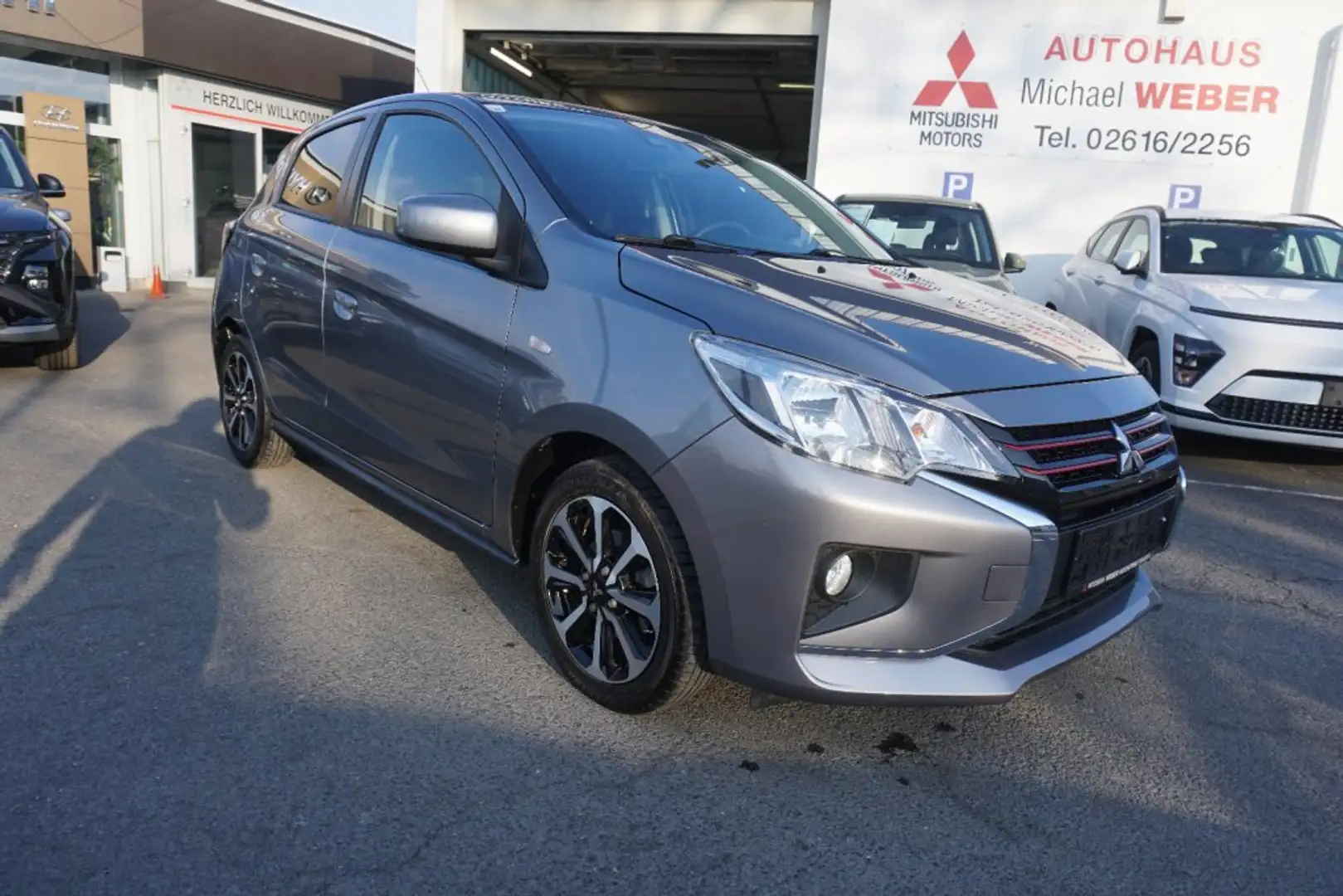 Mitsubishi Space Star 1,2 Invite AS&G SDA 23 Grau - 2