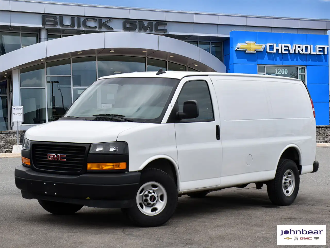2023 GMC Savana