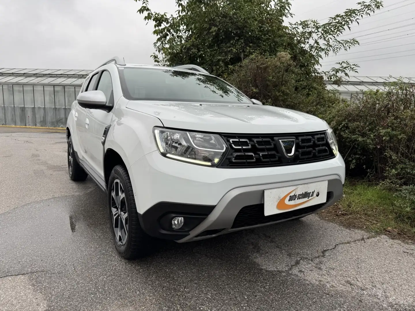 Dacia Duster Duster dCi 110 S&S 4WD AHK Navi 360Kamera Szhzg Bianco - 1