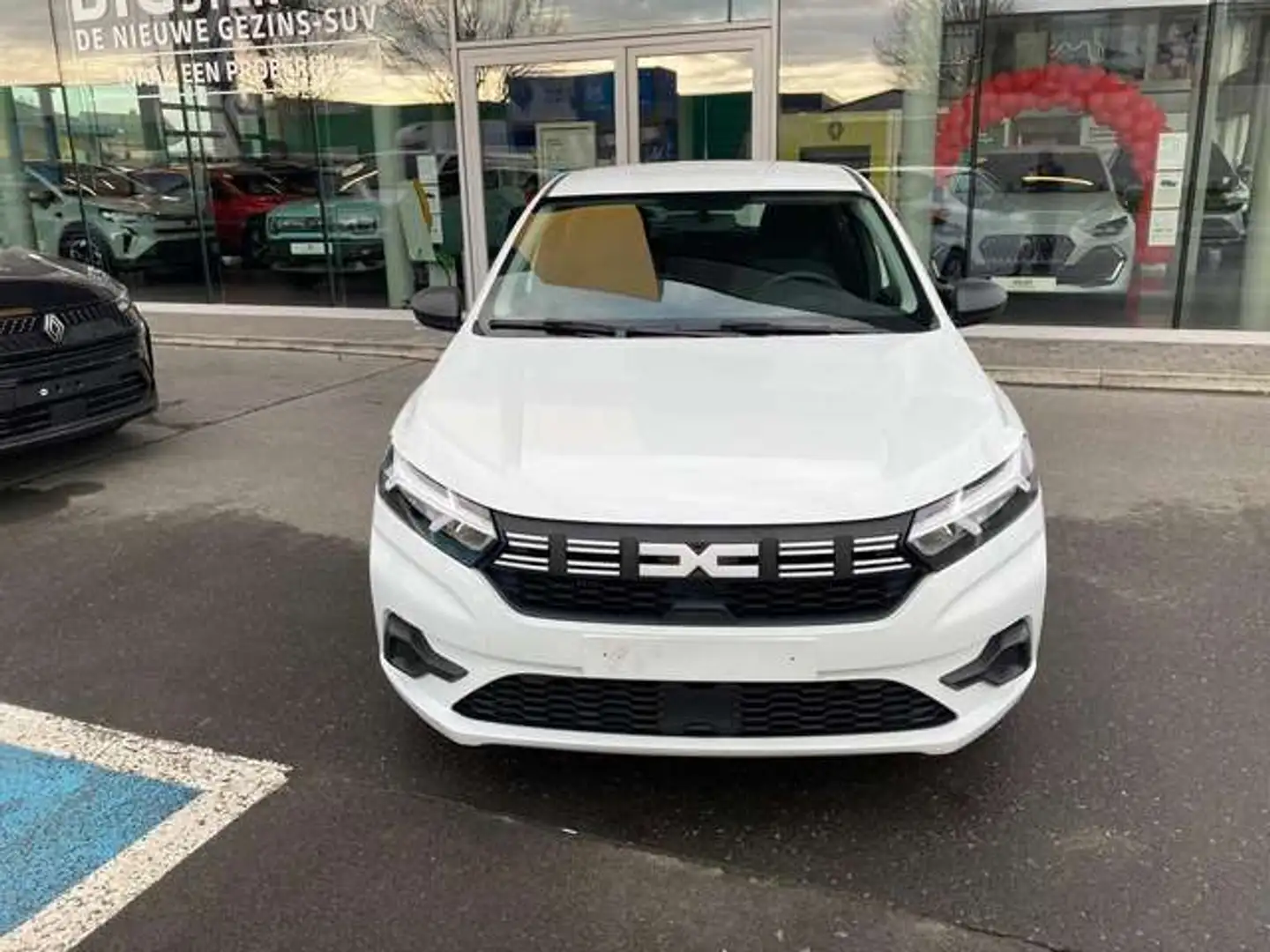 Dacia Sandero Essential TCe 90 Weiß - 2