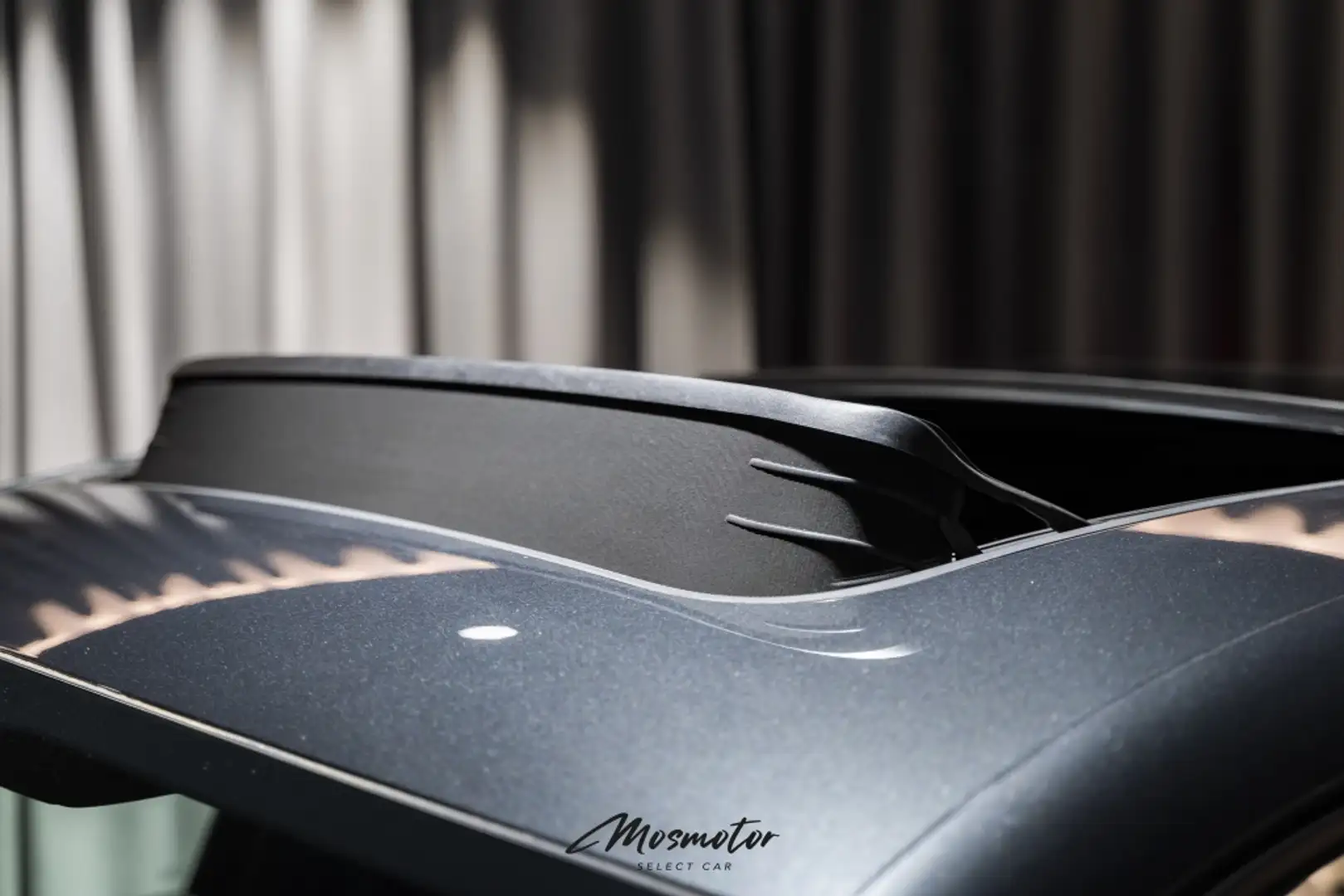 Porsche Macan Aut. Schwarz - 2