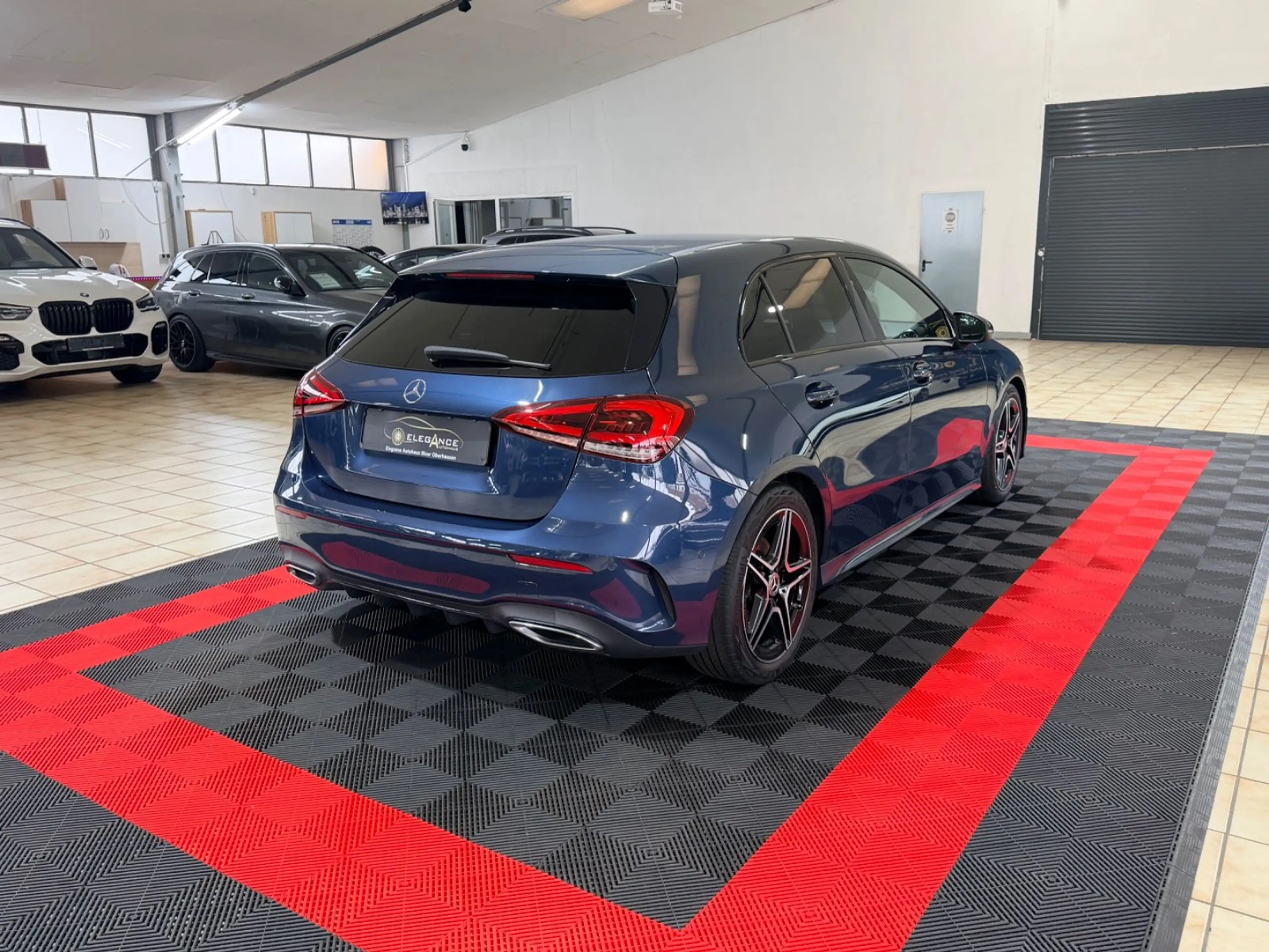 Mercedes-Benz A 200 *AMG-LINE*NIGHT-PAKET*KAMERA*LED*AMBIENTE* — photo 5