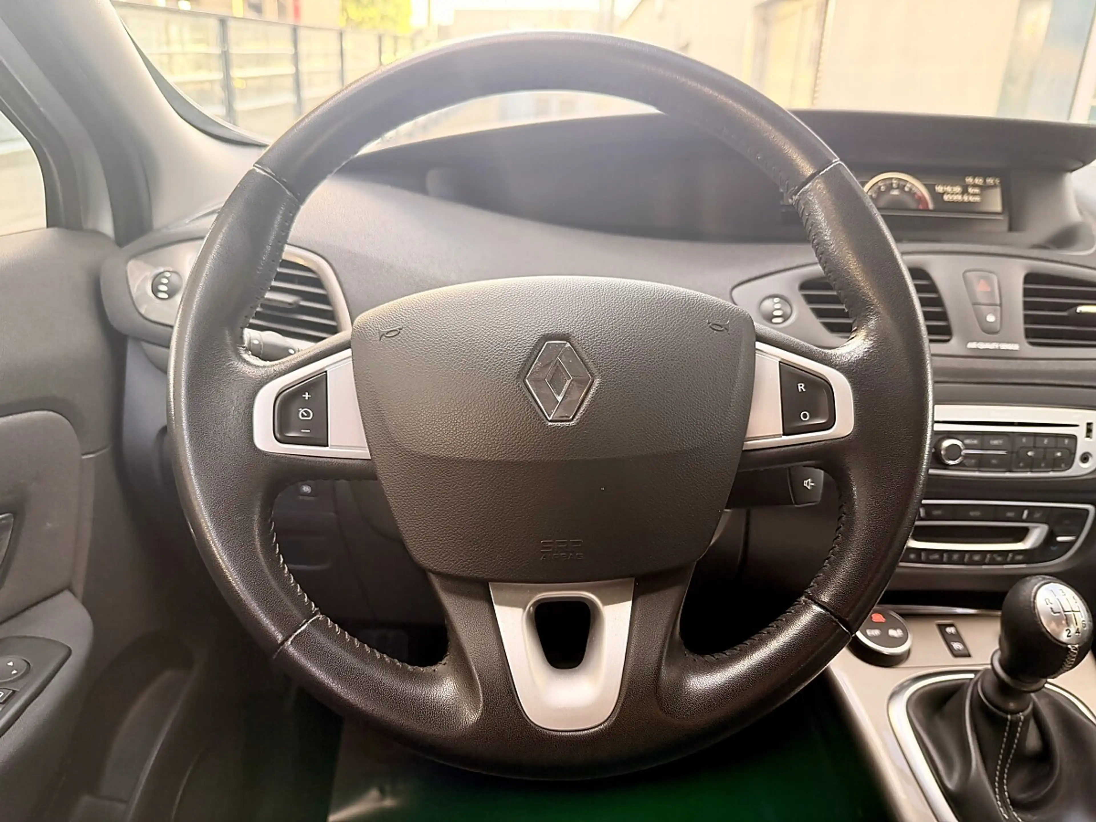 Renault Scenic Scénic 1,5 dCi 110 Expression | Klimaautomatik ... — photo 13