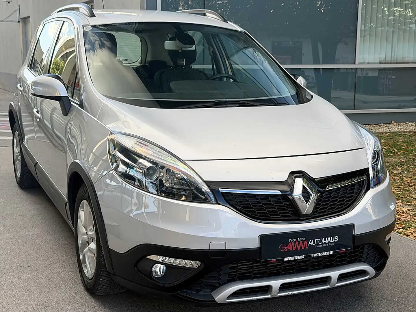 Renault Scenic Scénic 1,5 dCi 110 Expression | Klimaautomatik ... Grau - 2