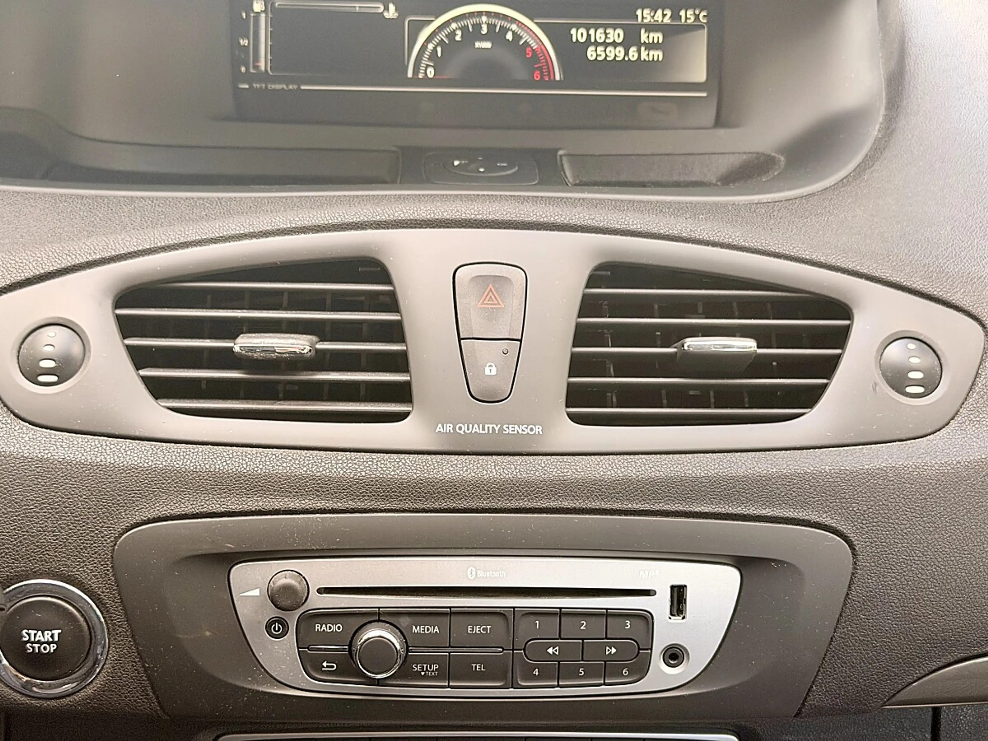 Renault Scenic Scénic 1,5 dCi 110 Expression | Klimaautomatik ... — photo 15