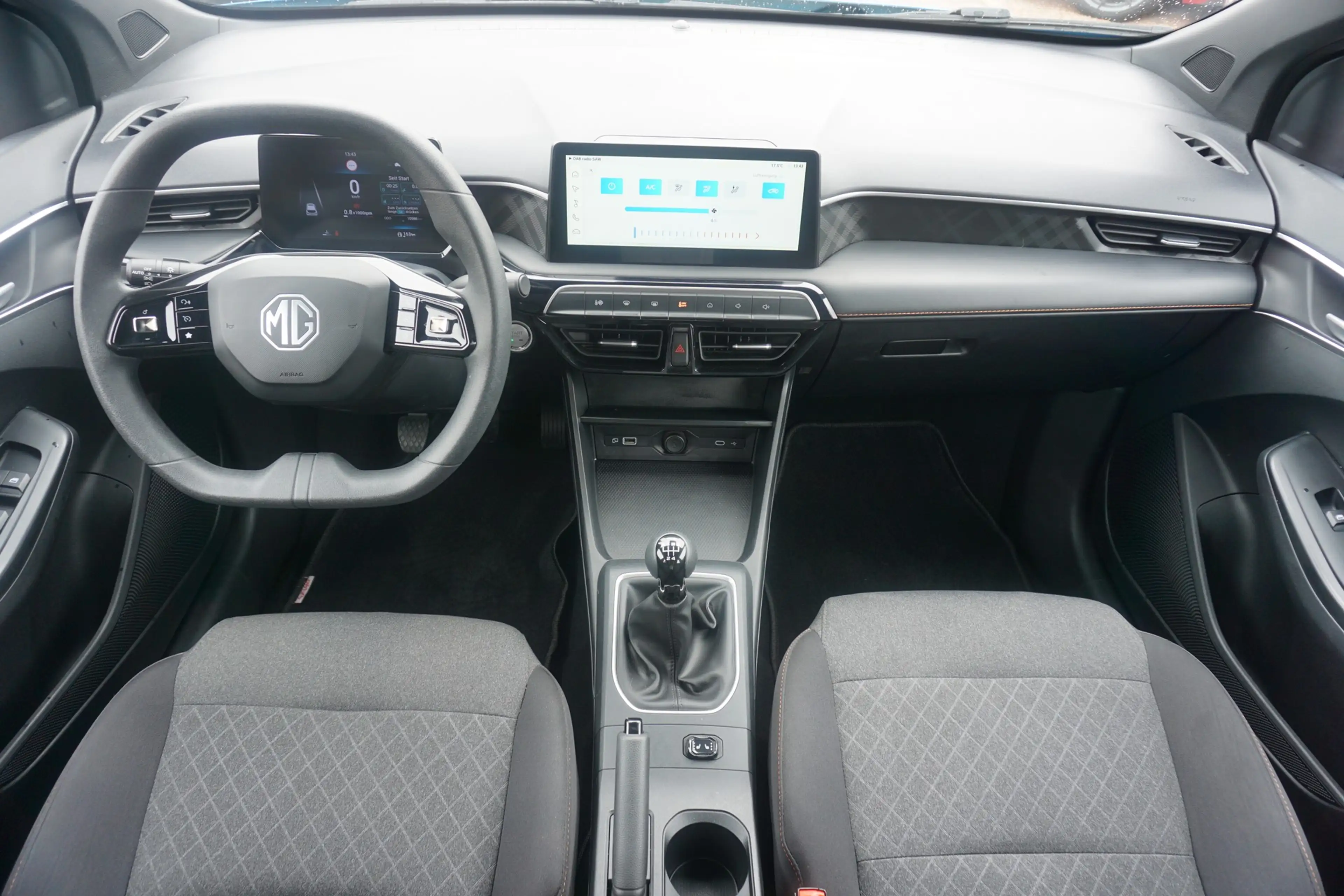MG MG3 1.5 Comfort LED Navi Kamera — photo 9