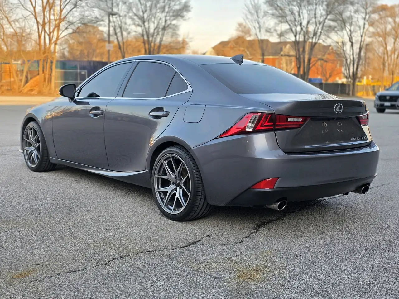 Lexus IS снимка Lexus IS