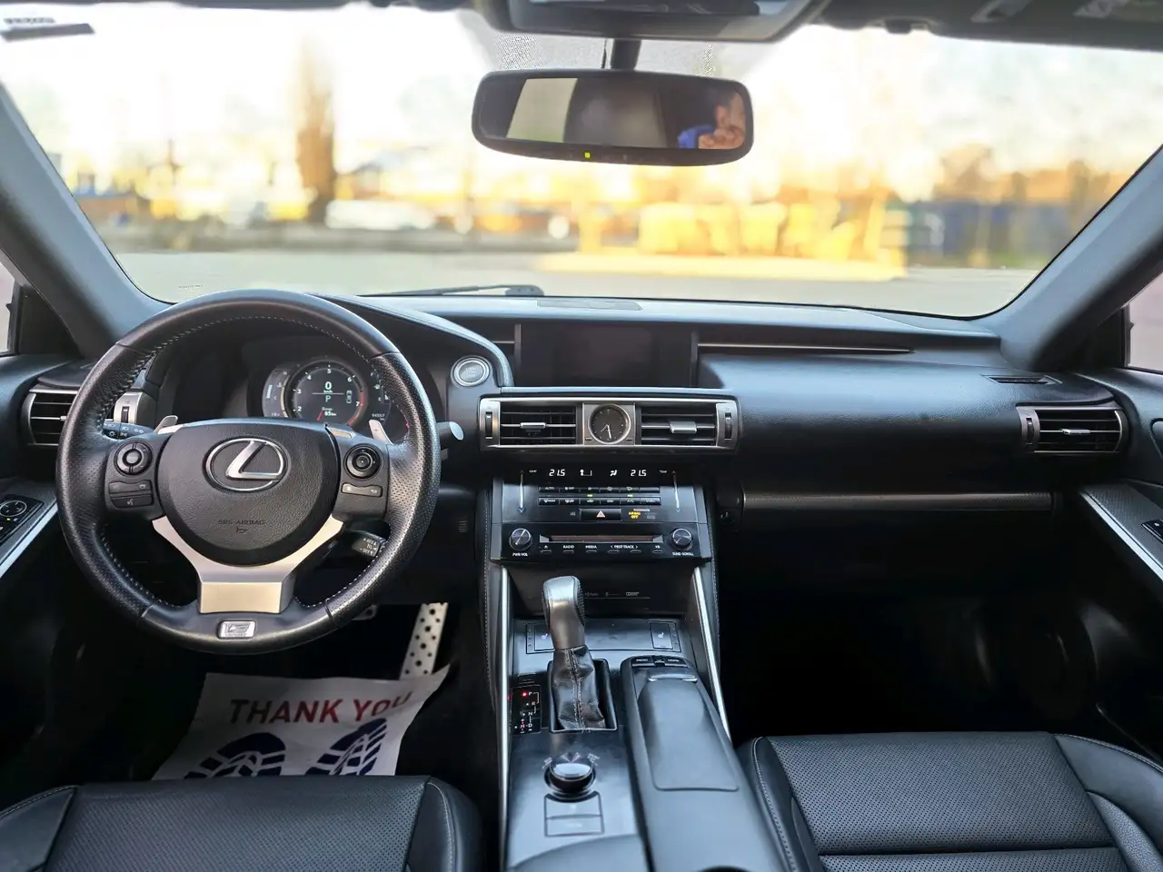 Lexus IS снимка Lexus IS