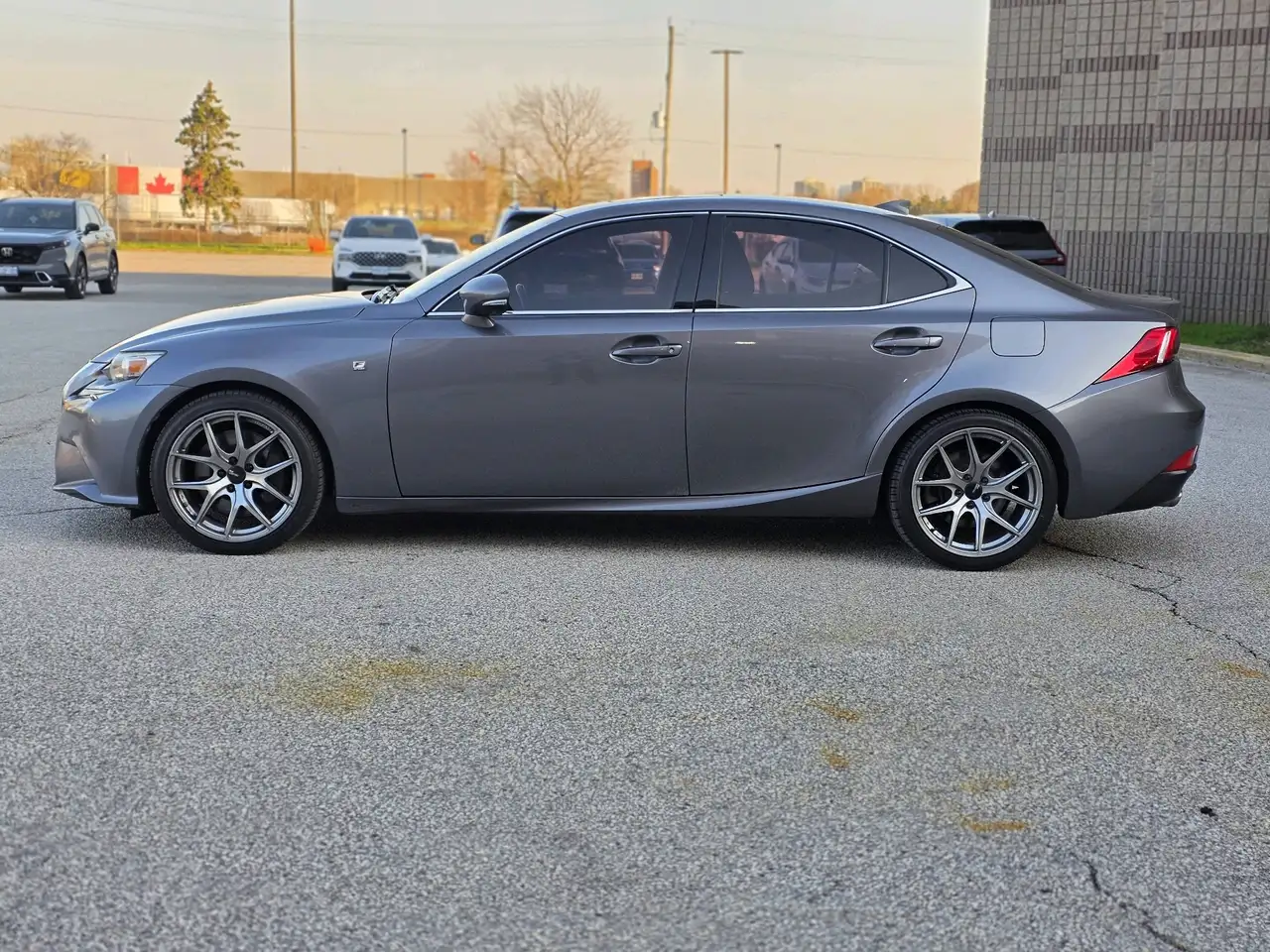 Lexus IS снимка Lexus IS