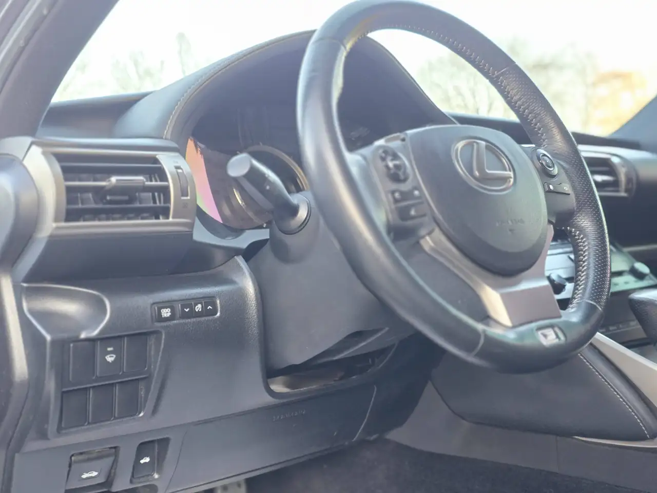 Lexus IS снимка Lexus IS