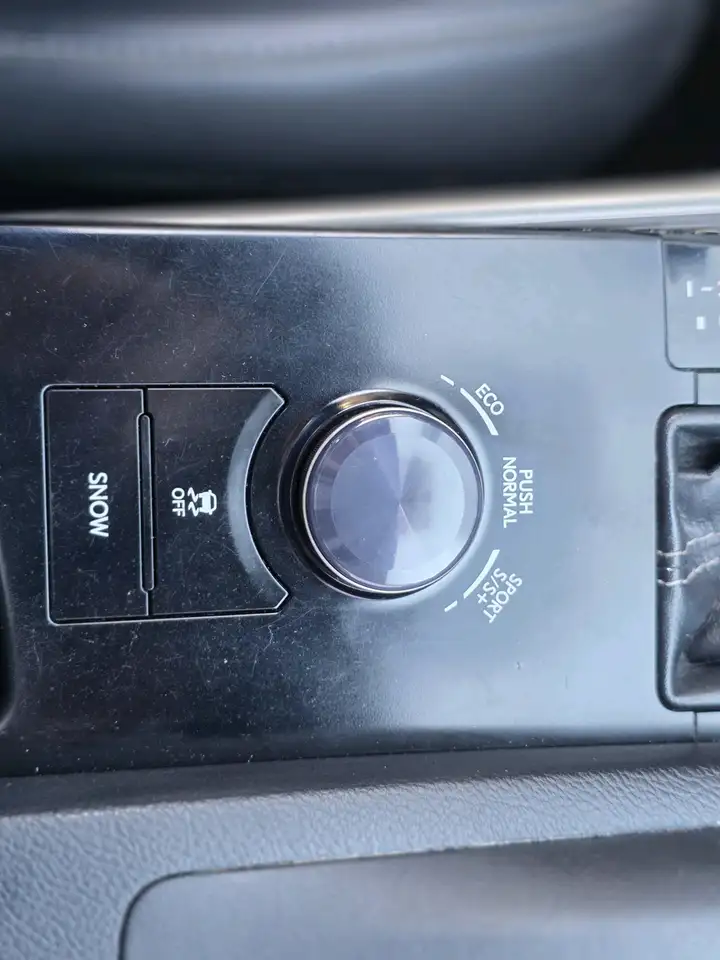 Lexus IS снимка Lexus IS