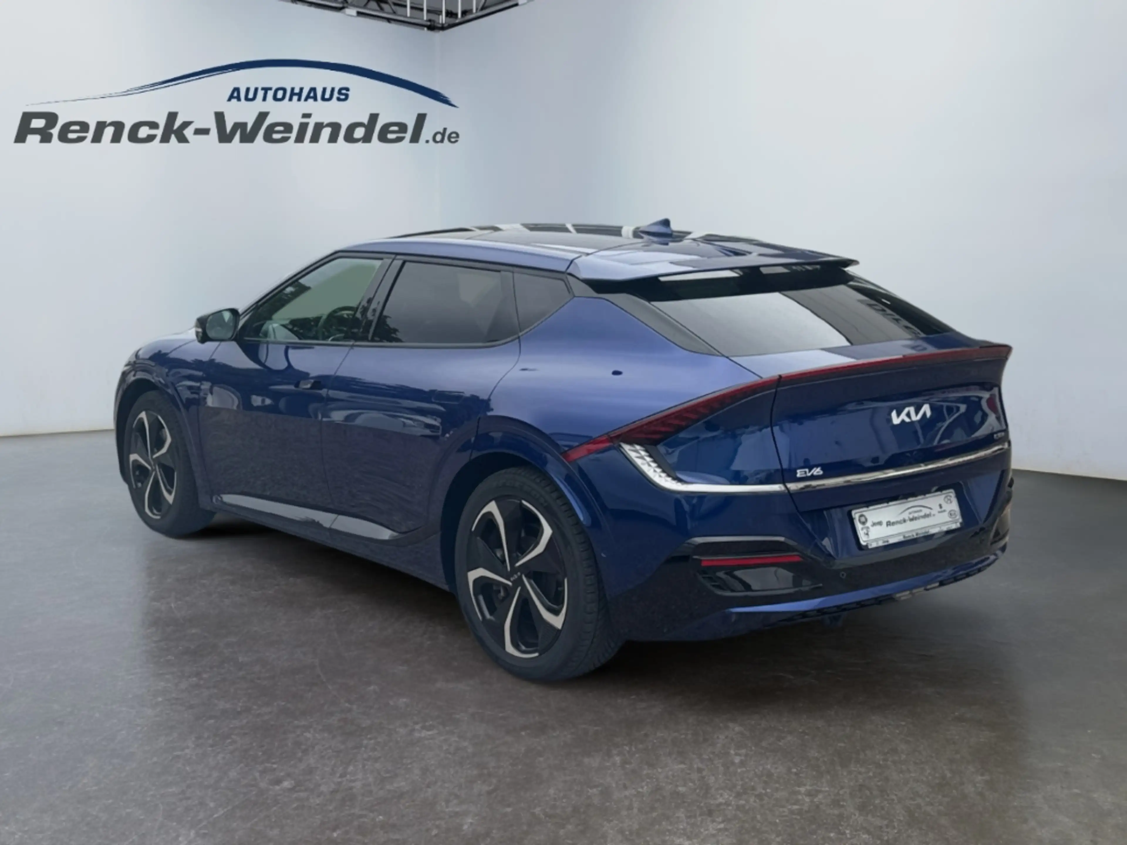 Kia EV6 GT-Line 2WD 77.4 RWD AHK Pano ACC Temp PDCv+h Appl — photo 3
