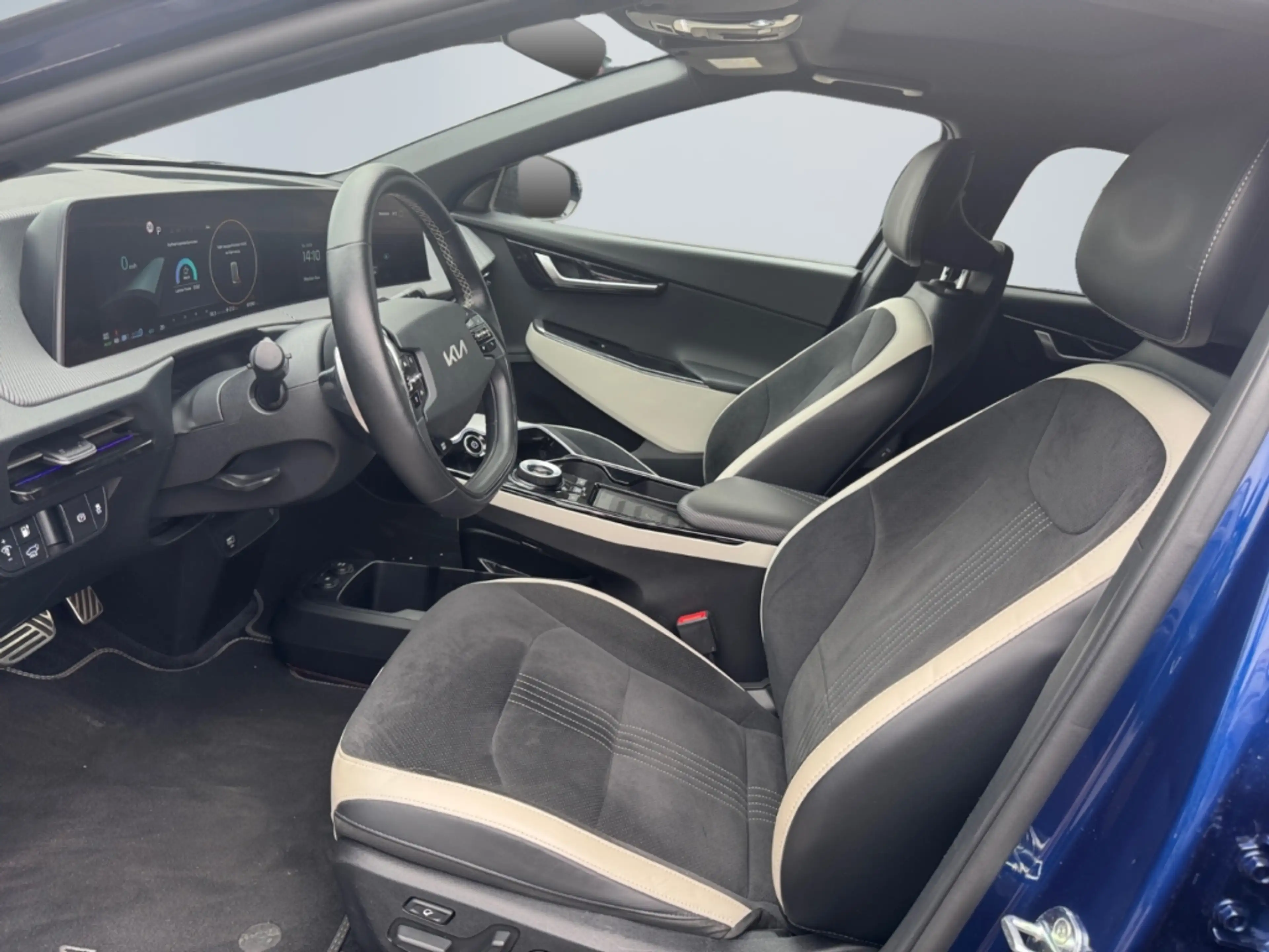 Kia EV6 GT-Line 2WD 77.4 RWD AHK Pano ACC Temp PDCv+h Appl — photo 9