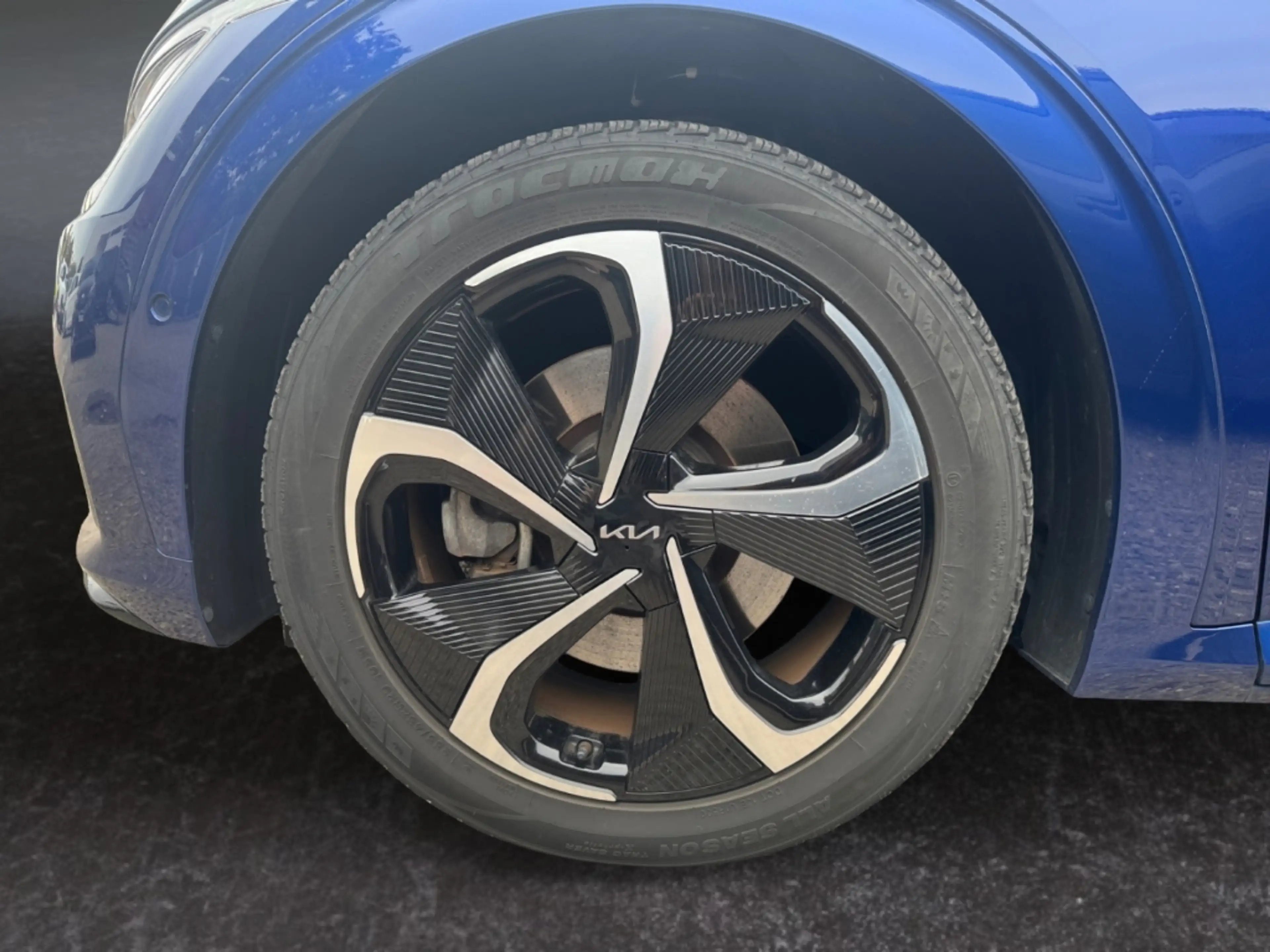 Kia EV6 GT-Line 2WD 77.4 RWD AHK Pano ACC Temp PDCv+h Appl — photo 14