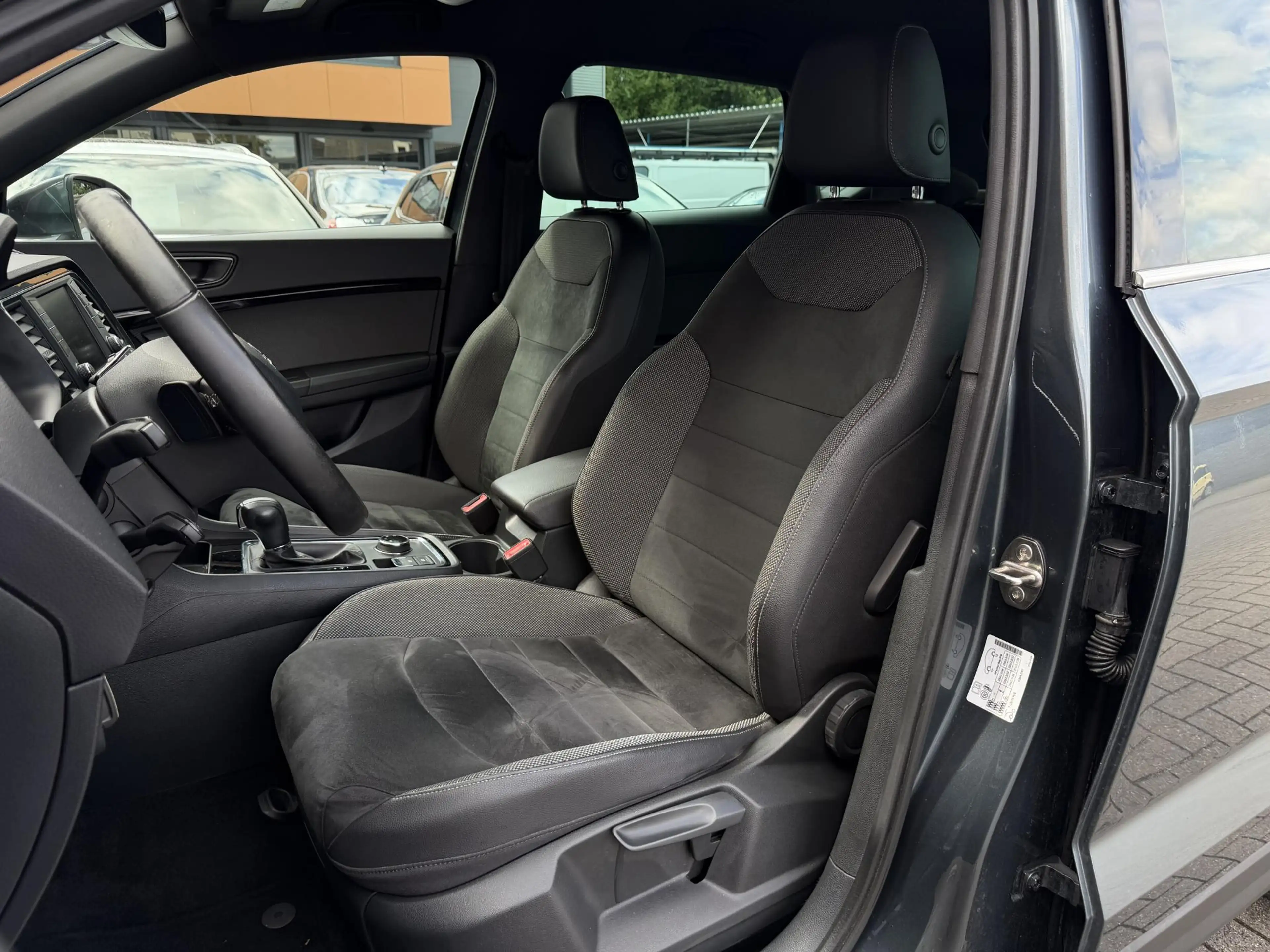 SEAT Ateca 1.4 EcoTSI Xcellence CarPlay | Camera | Dealer OH — photo 4