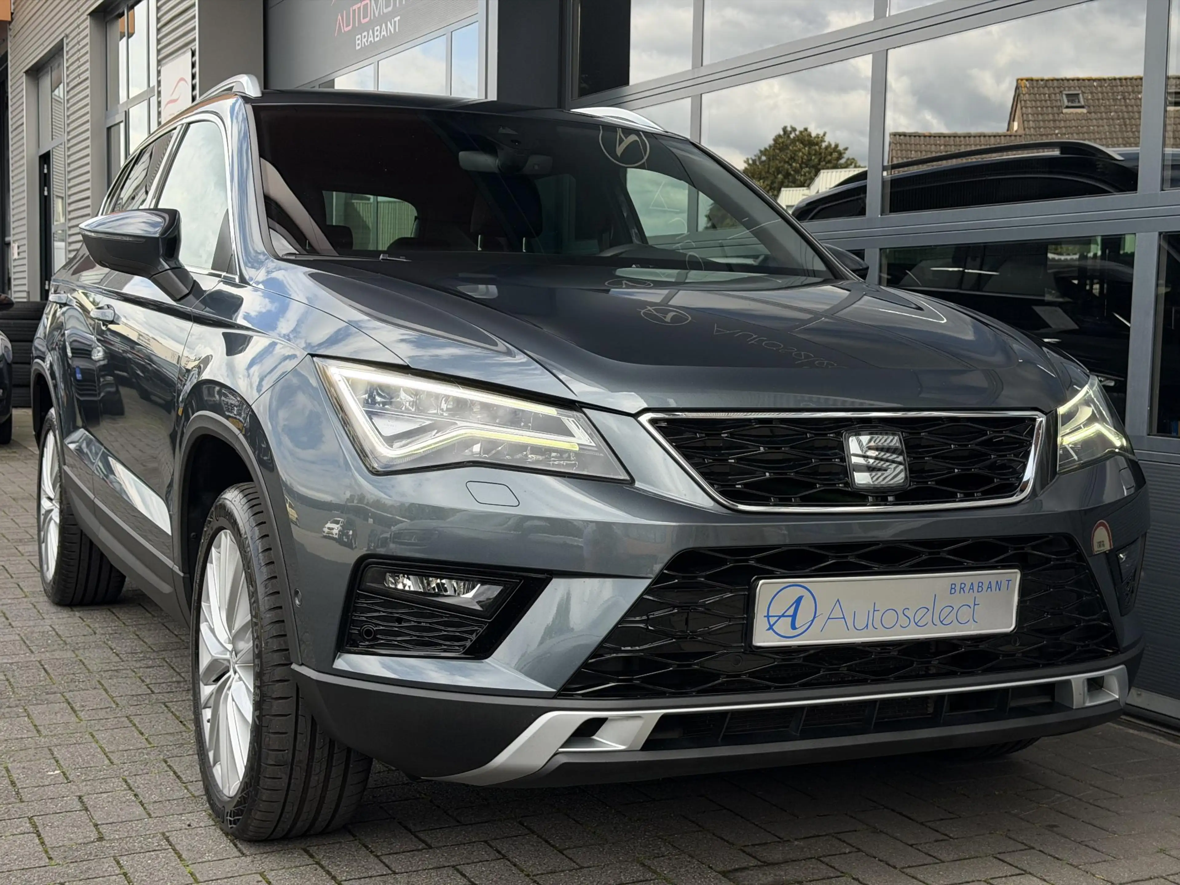 SEAT Ateca 1.4 EcoTSI Xcellence CarPlay | Camera | Dealer OH — photo 28