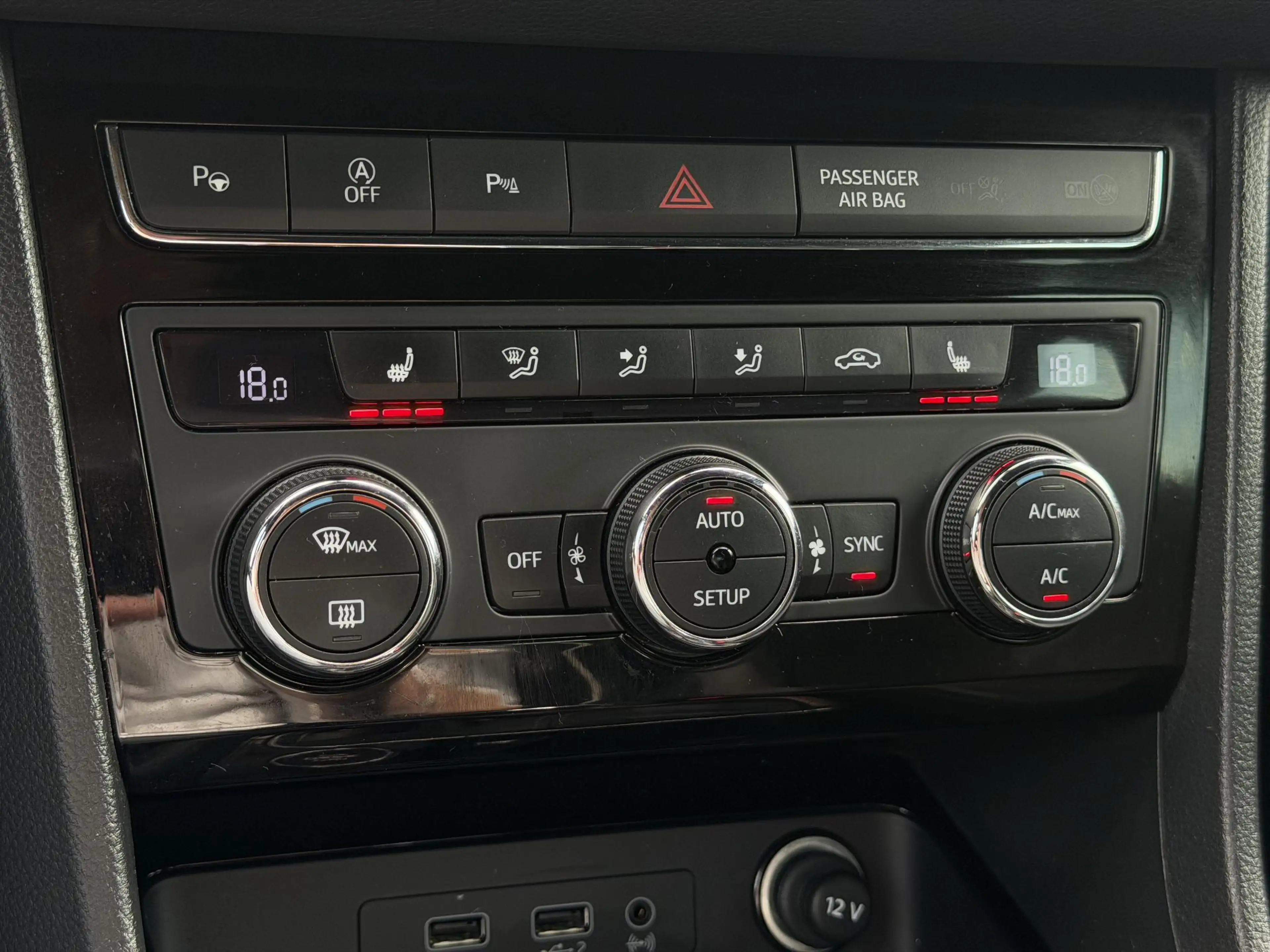 SEAT Ateca 1.4 EcoTSI Xcellence CarPlay | Camera | Dealer OH — photo 22