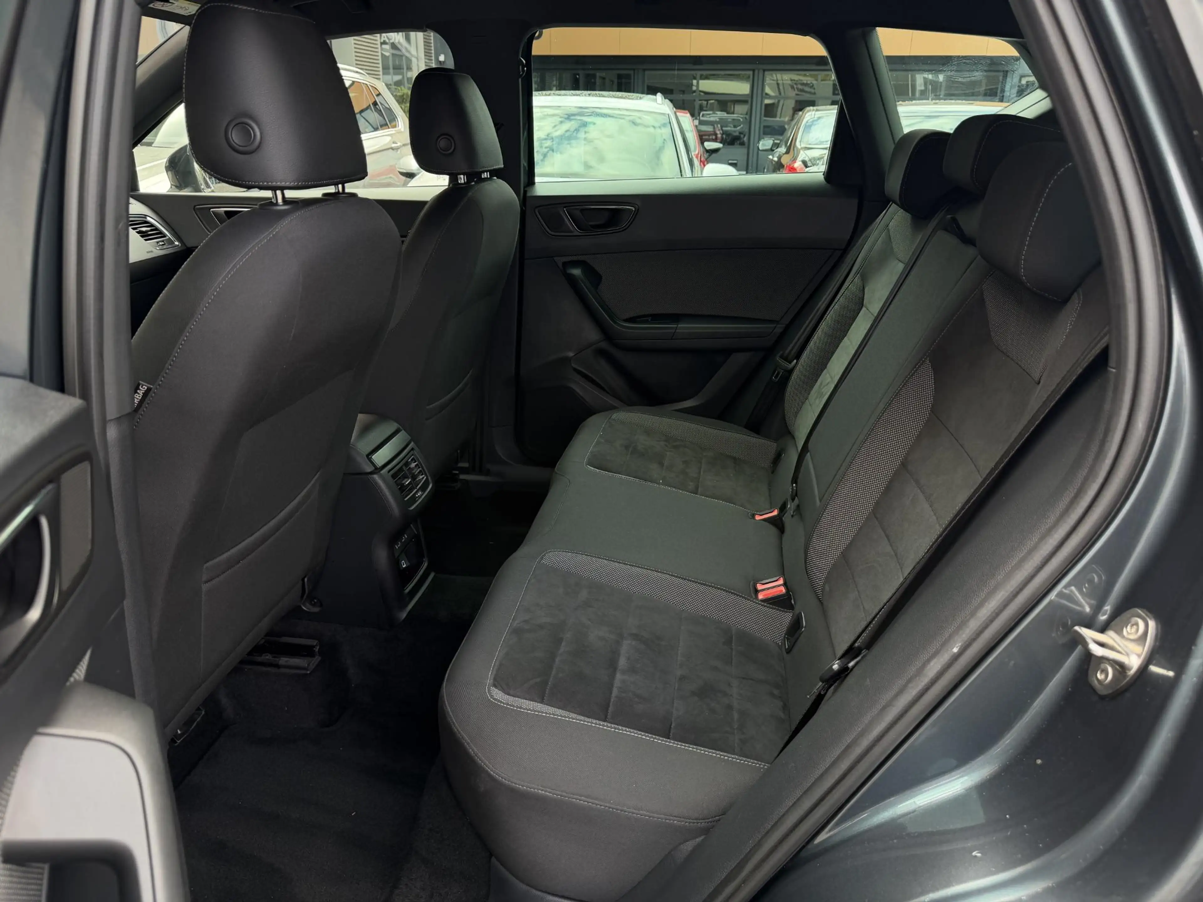 SEAT Ateca 1.4 EcoTSI Xcellence CarPlay | Camera | Dealer OH — photo 32