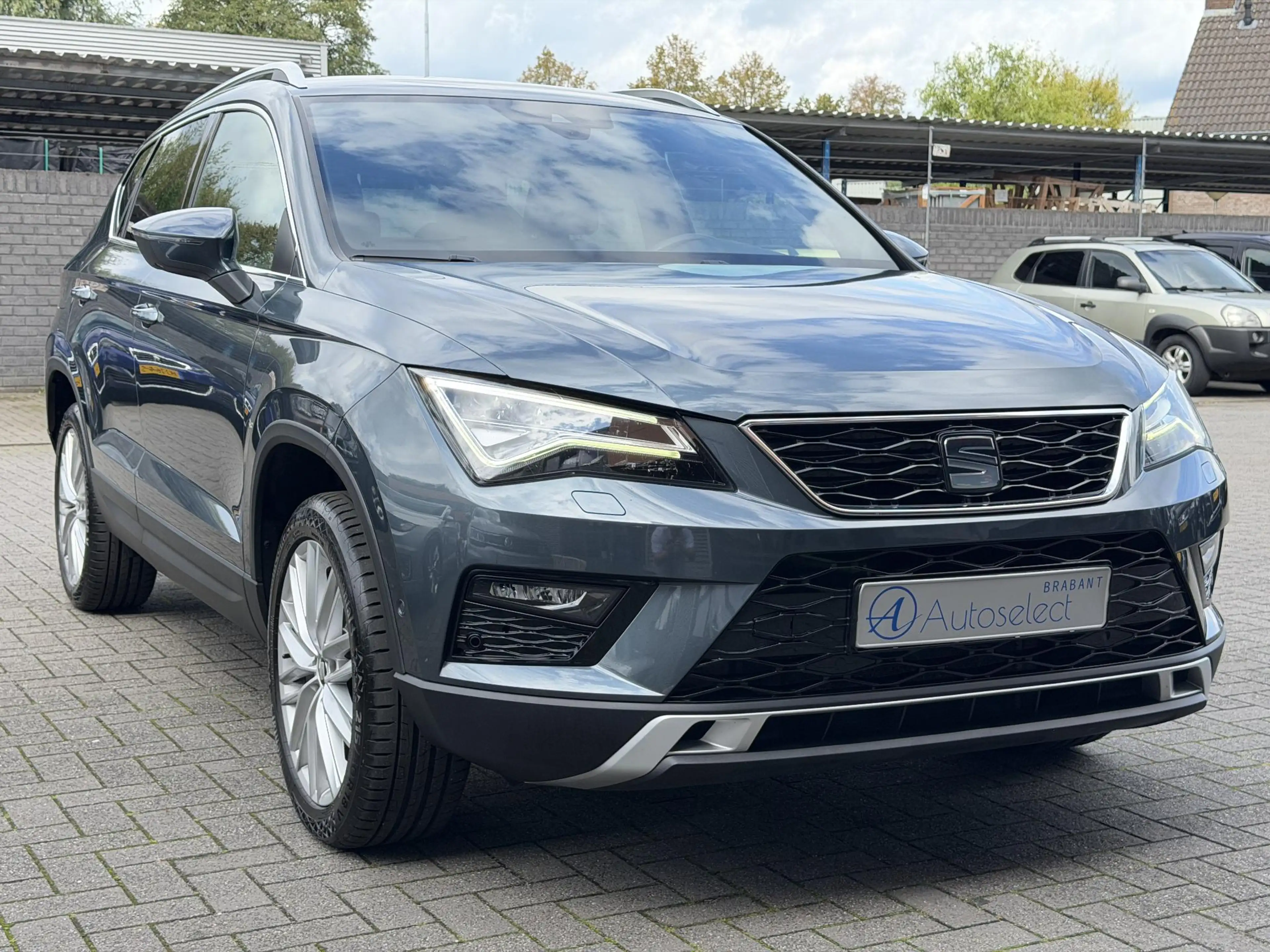 SEAT Ateca 1.4 EcoTSI Xcellence CarPlay | Camera | Dealer OH — photo 39