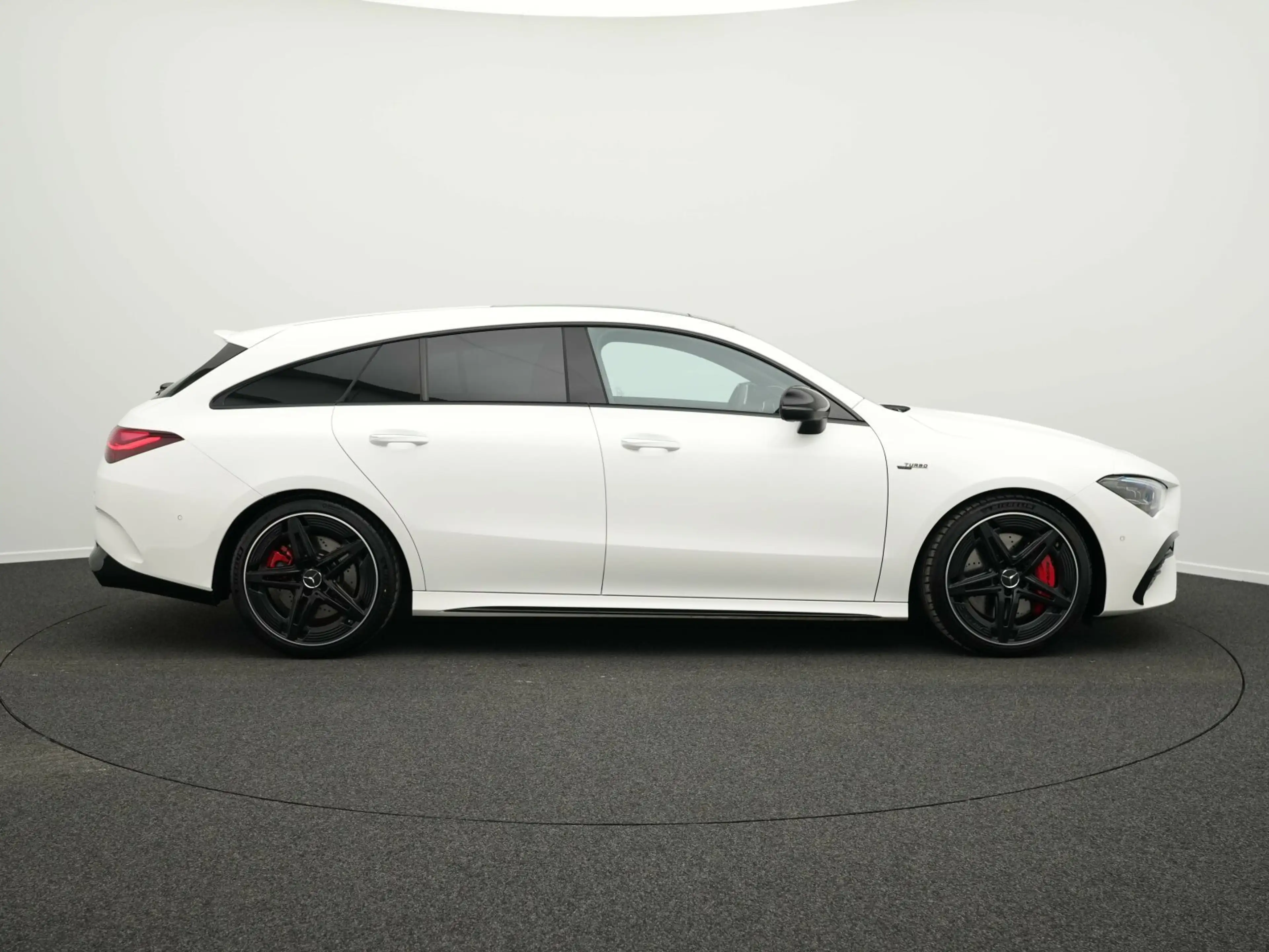 Mercedes-Benz CLA 35 AMG CLA 35 AMG Shooting Brake 4MATIC Pano+Kamera+Bur — photo 5