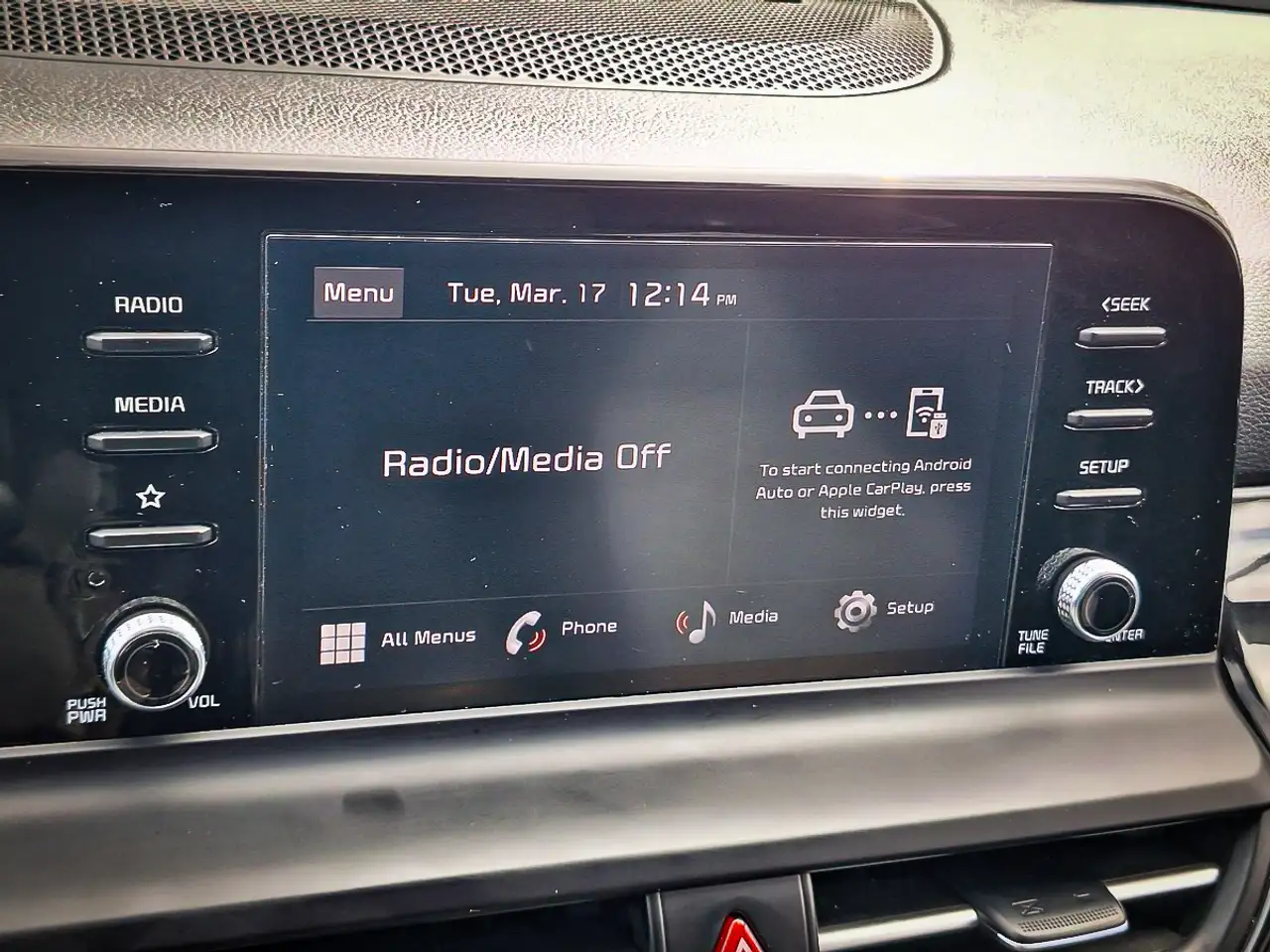 Kia Seltos снимка Kia Seltos