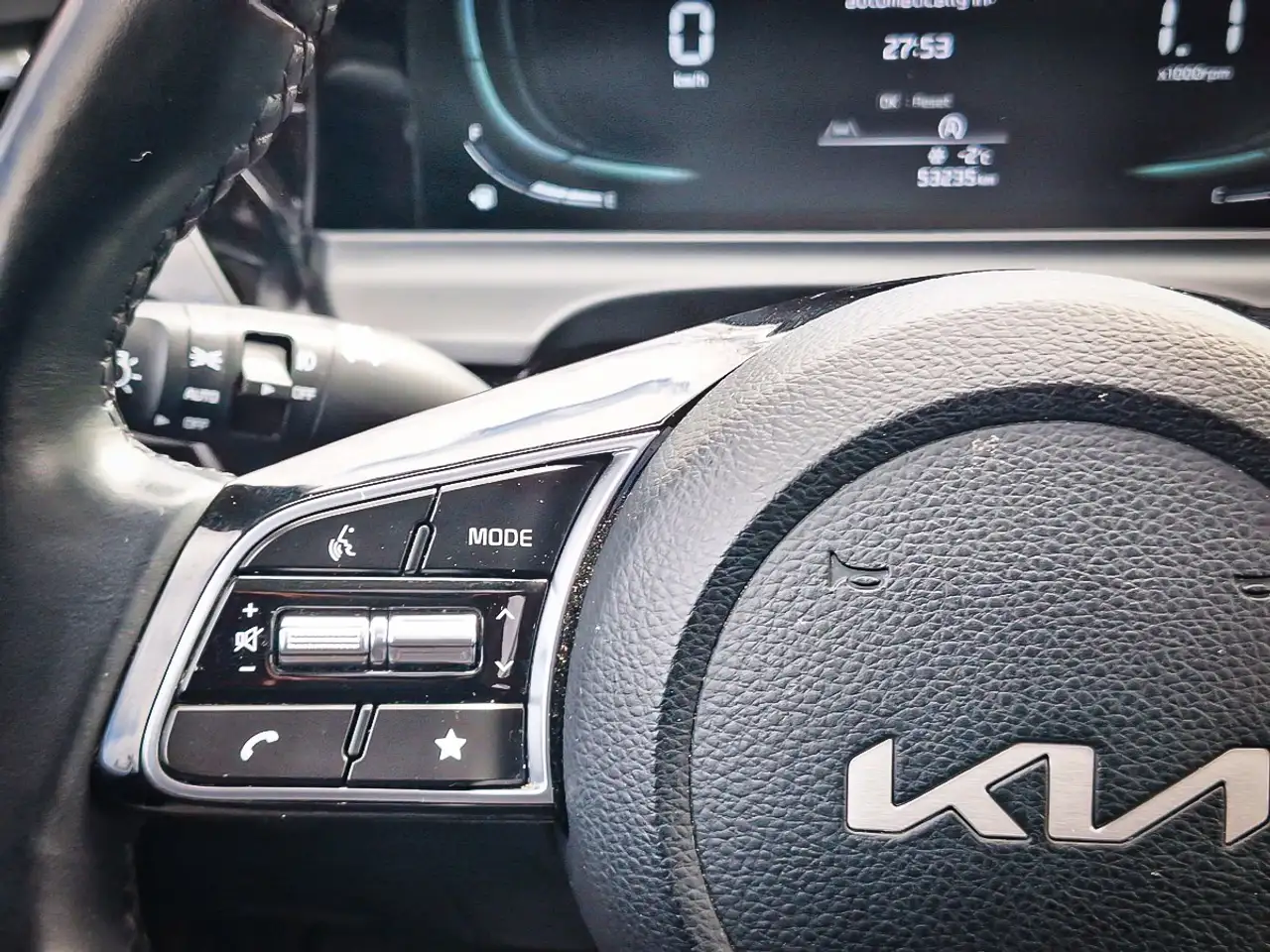 Kia Seltos снимка Kia Seltos