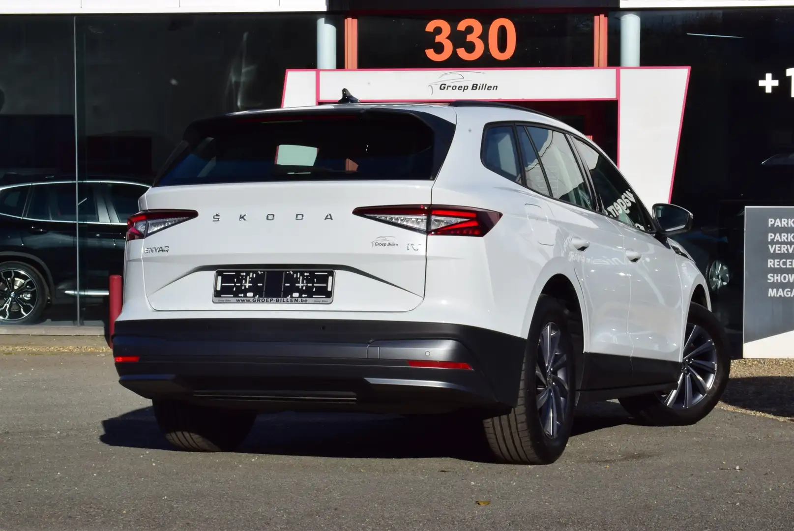 Skoda Enyaq IV 1/2 LEDER - CARPLAY - LED -ZETELVERW- AMB LIGHT Wit - 2