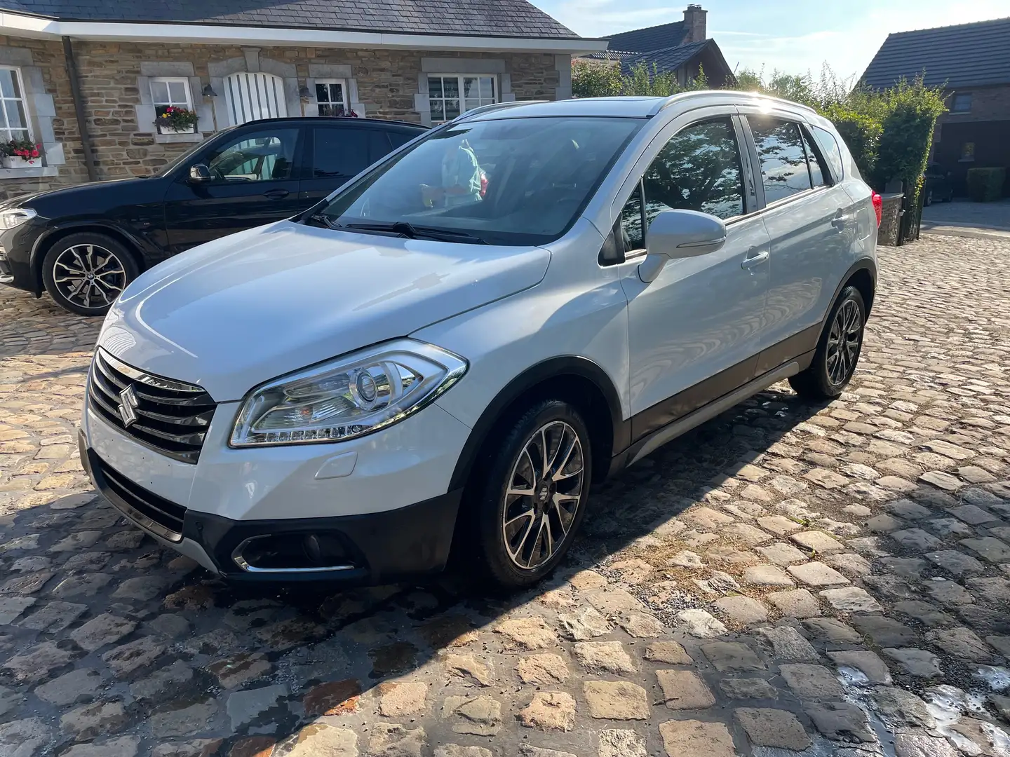 Suzuki SX4 S-Cross Sx4 S-Cross 1.6i GL+ B-Line Blanco - 1